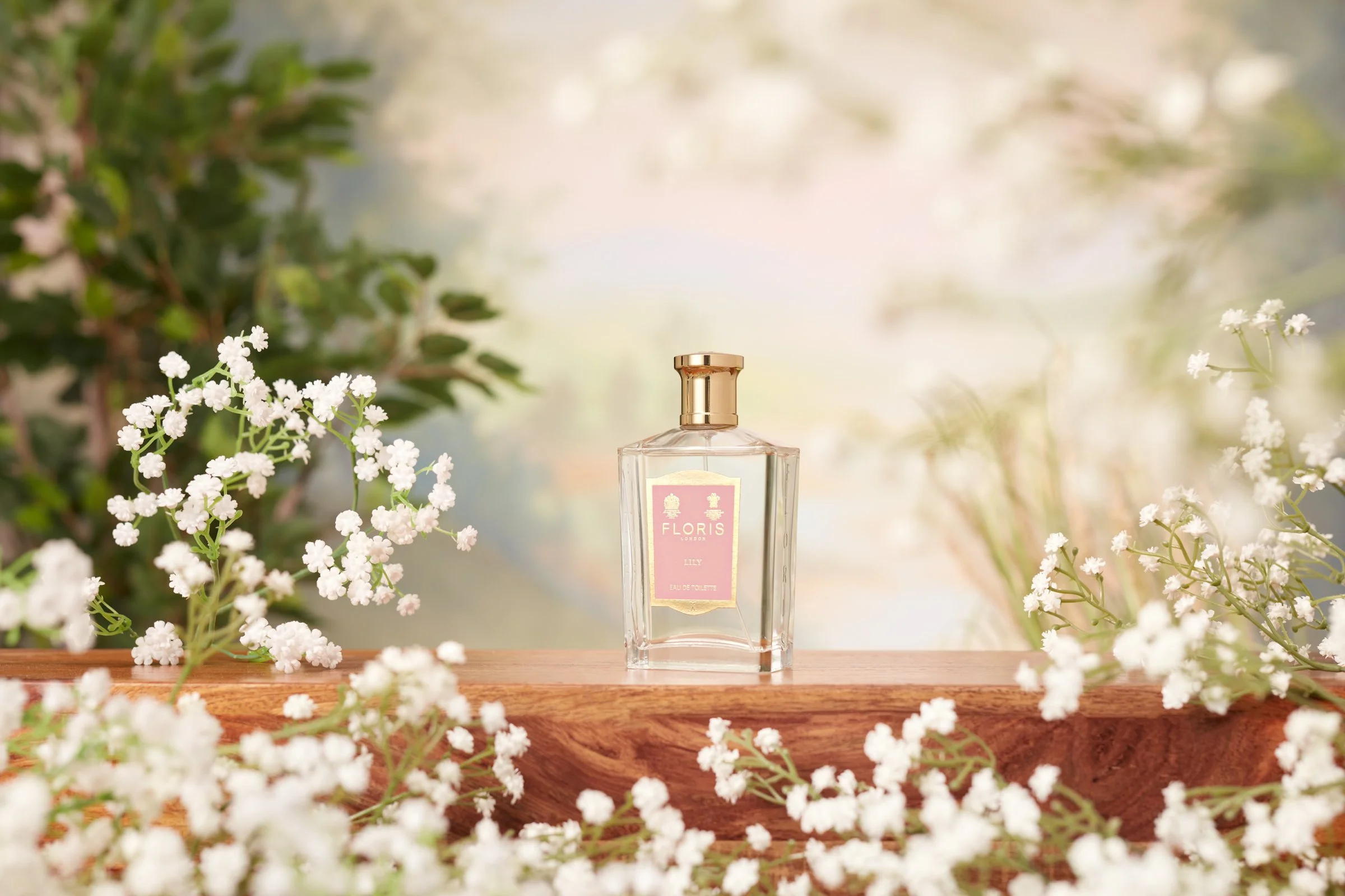 040323_Floris_20_Lily_Shot_01_100ml.jpg