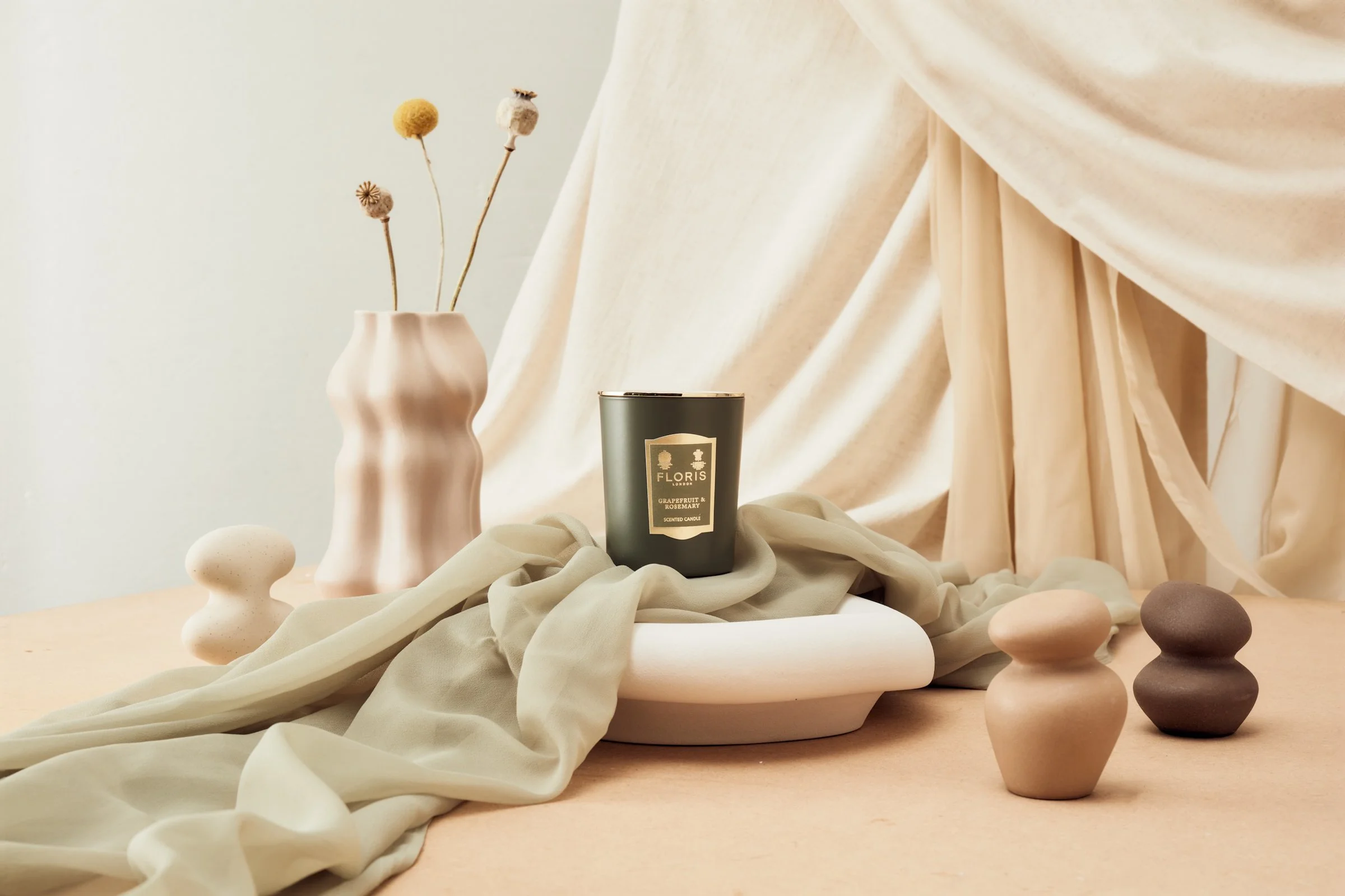 012523_Floris_19_Home_Campaign_Shot_07_V1.jpg