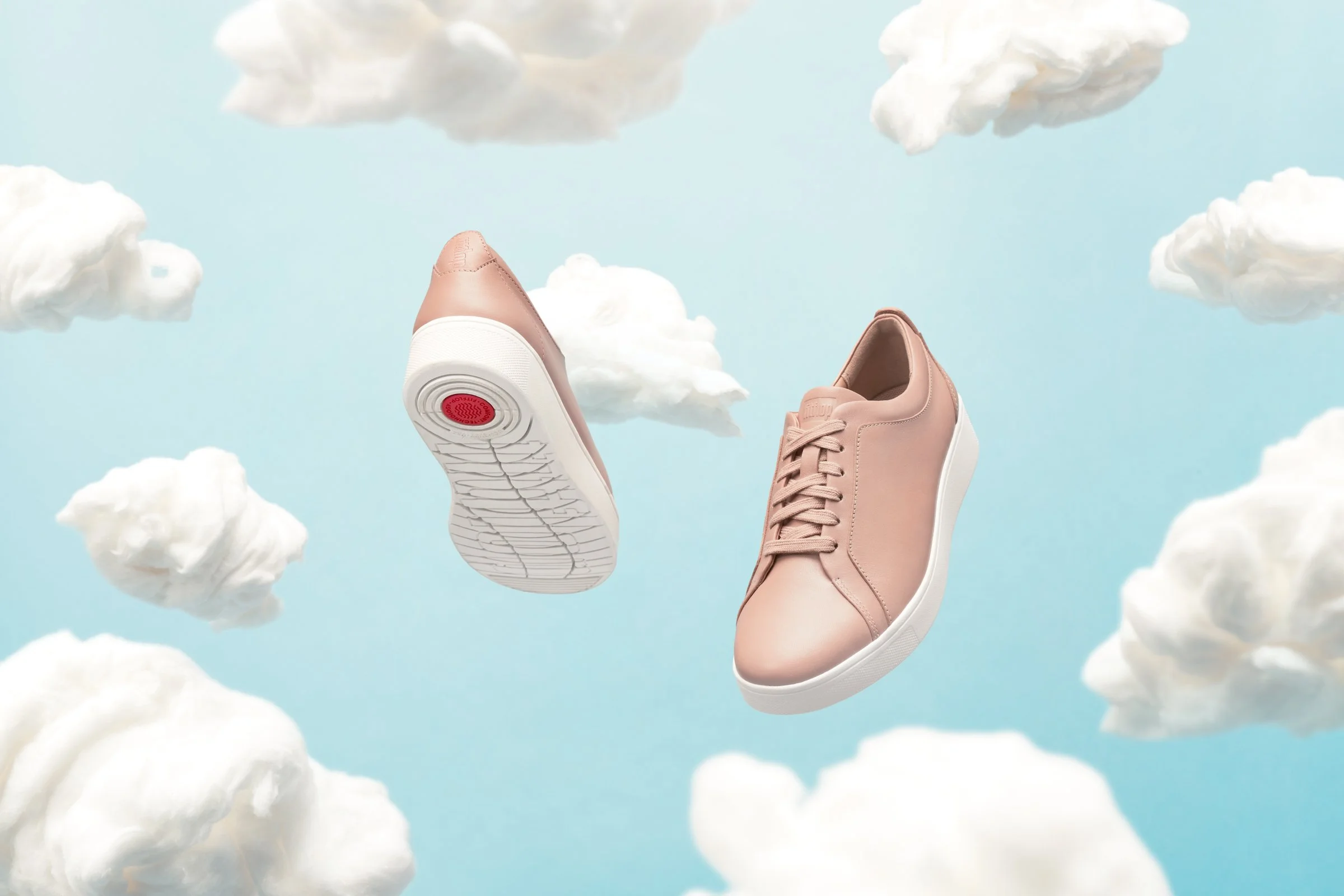 RALLY-SNEAKERS-BEIGE_X22-137_STILL-LIFE_4769.jpg