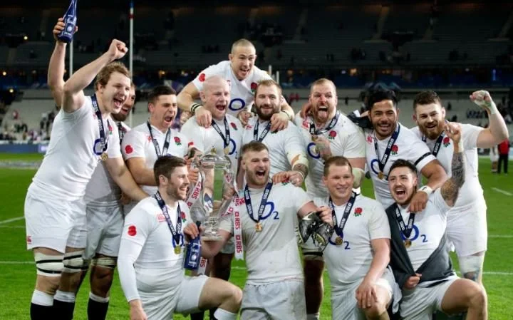 Lot 8: Official England Rugby Shirt signed by all players of the 2016 squad. Perhaps the most exclusive lot of the evening and sure to be one of the most popular, an official England Rugby Shirt signed by the whole 2016 squad. An absolute must for any true England Rugby Fan. Get your bid in to be sure to go home with this rare piece of sporting memorabilia. 