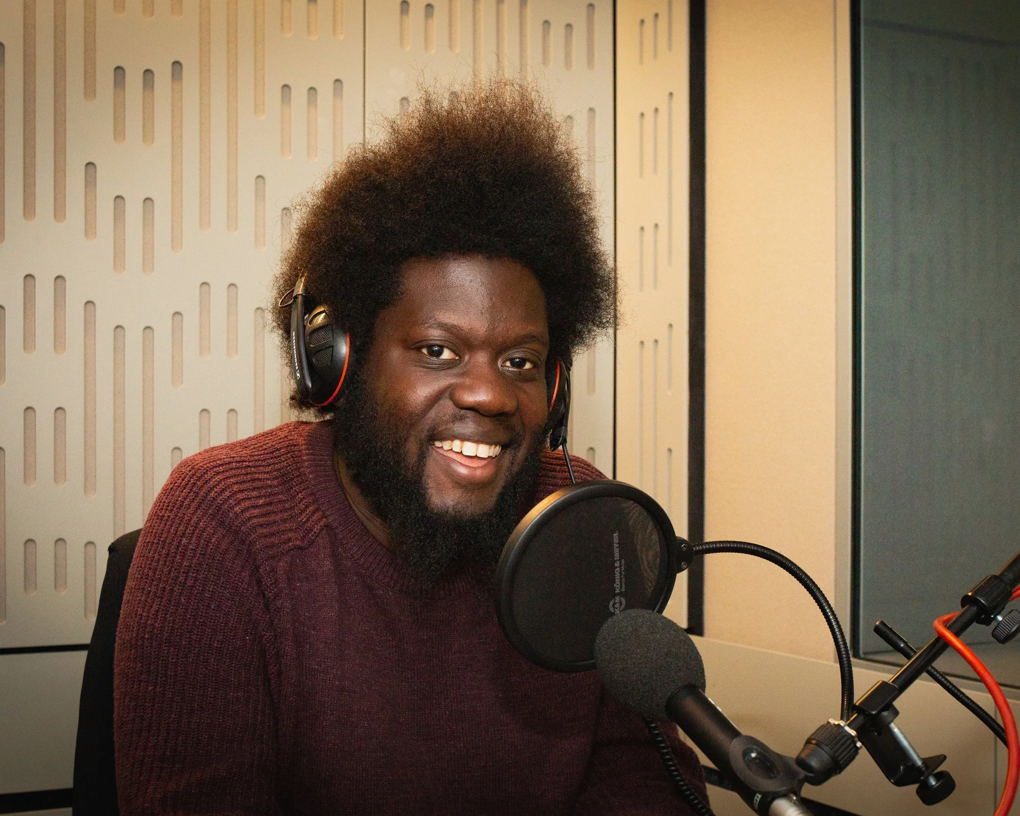 Limited edition signed vinyl of Michael Kiwanuka’s Number 1 album ‘Love & Hate’ A limited edition, vinyl copy of Michael Kiwanuka’s Number 1 album Love & Hate, personally hand signed by the artist. Value £200