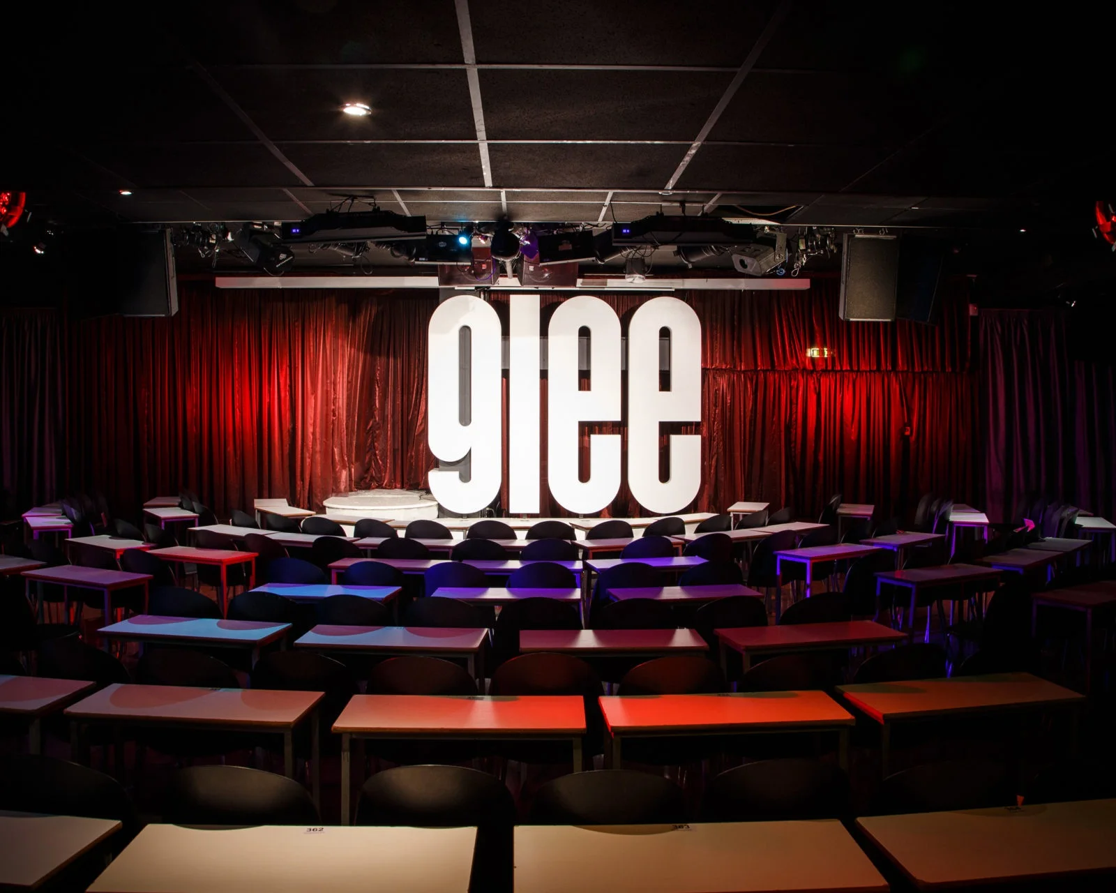 Entry for 2 people to any Thursday or Friday night comedy shows at The Glee Club Birmingham. Put a smile on your face with a hilarious night out at Birmingham’s Glee Club for 2 people. Value £35