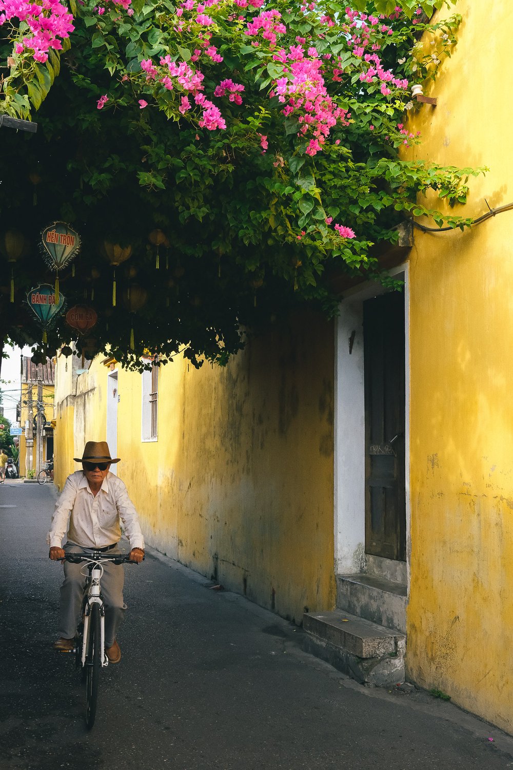 Hoi-An-Vietnam-Street-Photography-19.jpg