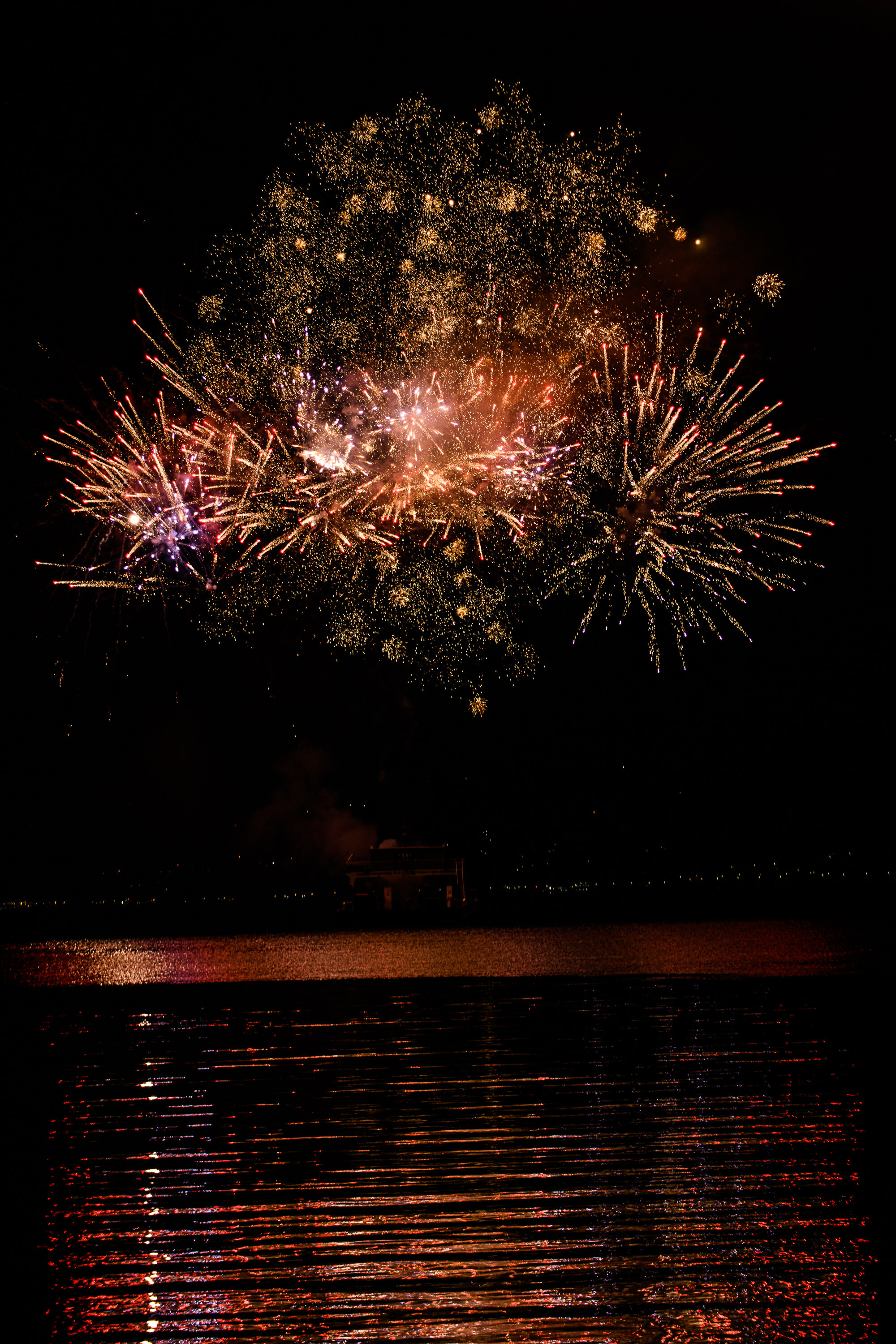 MontenegroSplendorFireworks20190622_1245.jpg