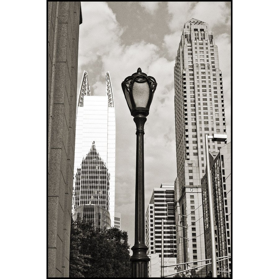 ATL07_14TH_8657_BW_45x30_IG.jpg
