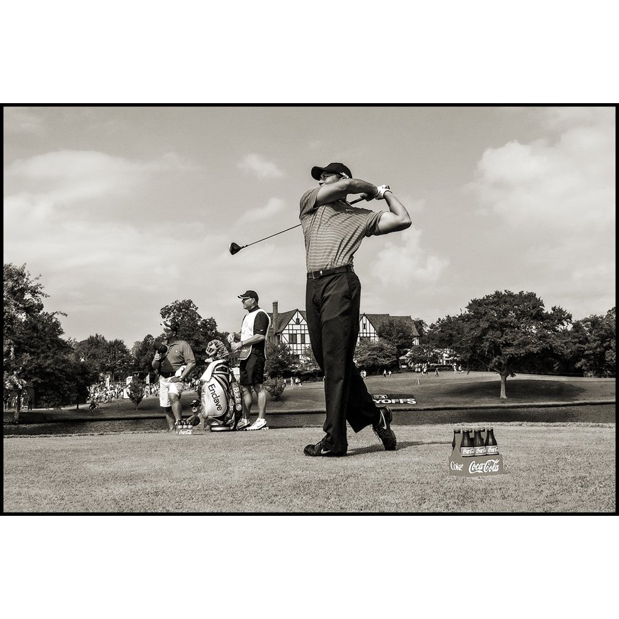 EAST07_TIGER-CLUB_0124_BW_IG.jpg