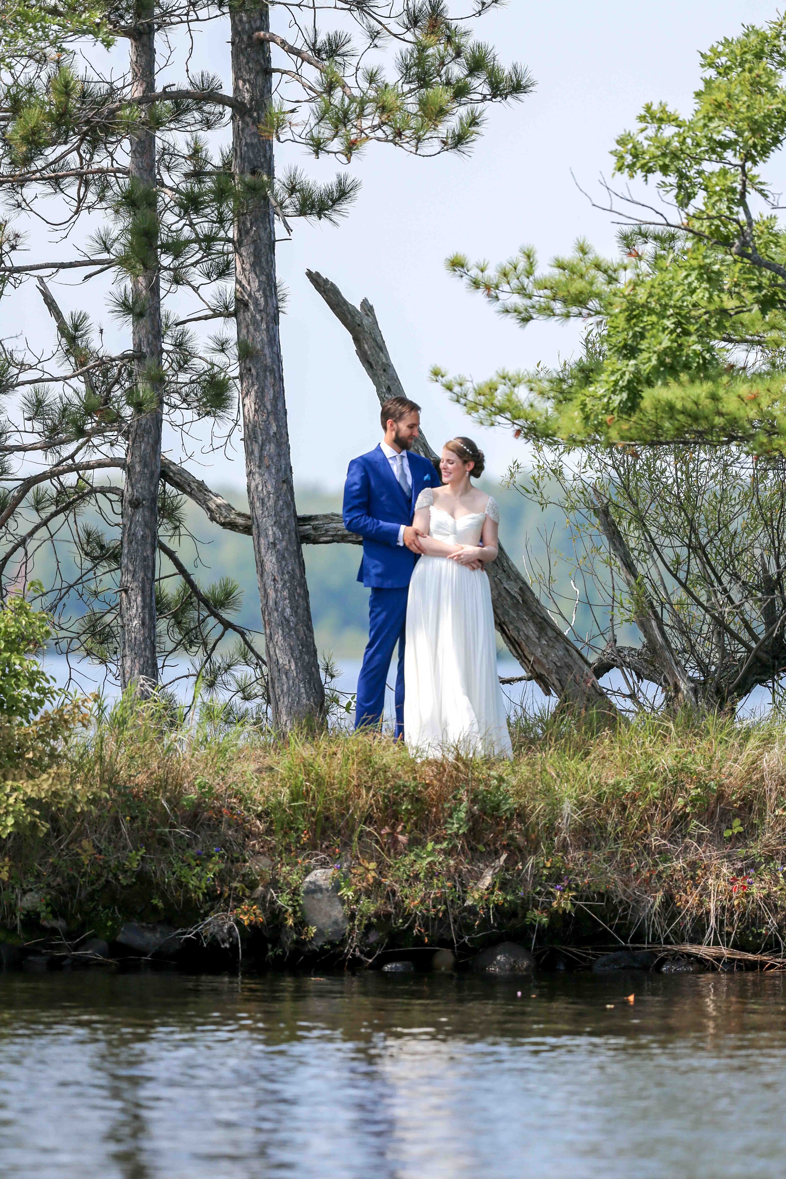  DESTINATION WEDDING  IN WISCONSIN ON MULTIPLE ISLANDS IN HERDE LAKE 