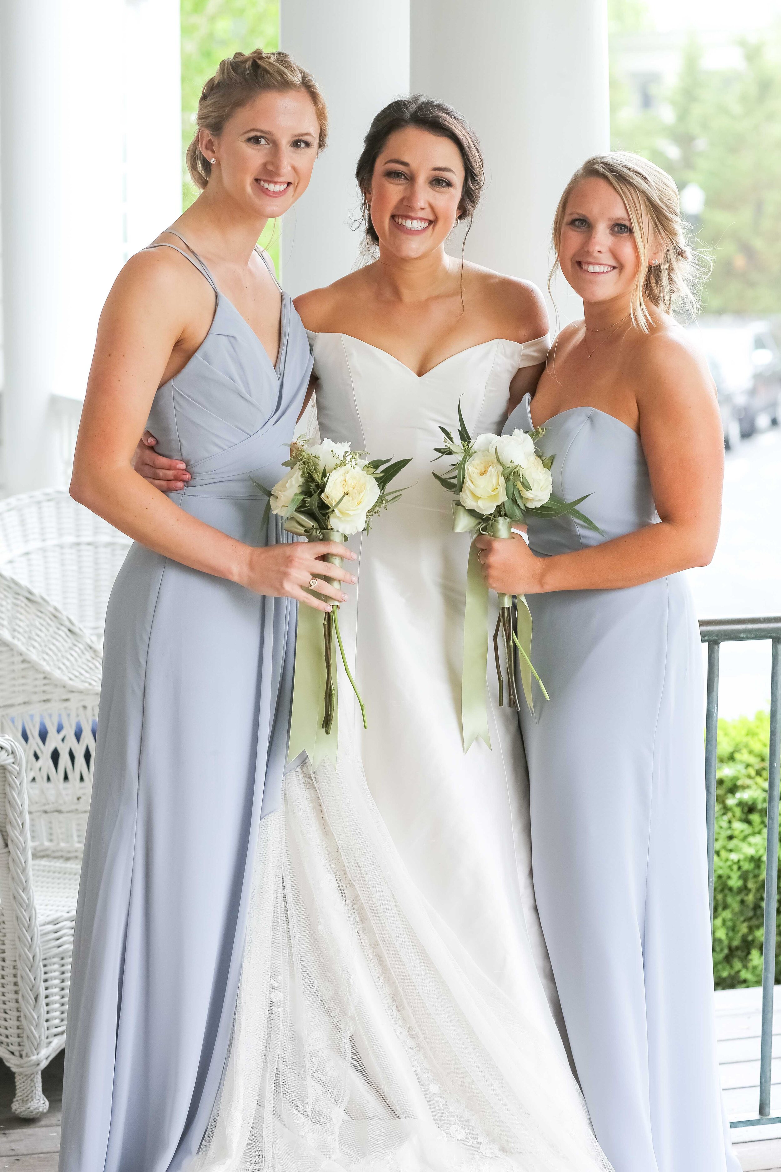 CONNECTICUT WEDDING PHOTOGRAPHER AT BELLE HAVEN CLUB IN GREENWICH 