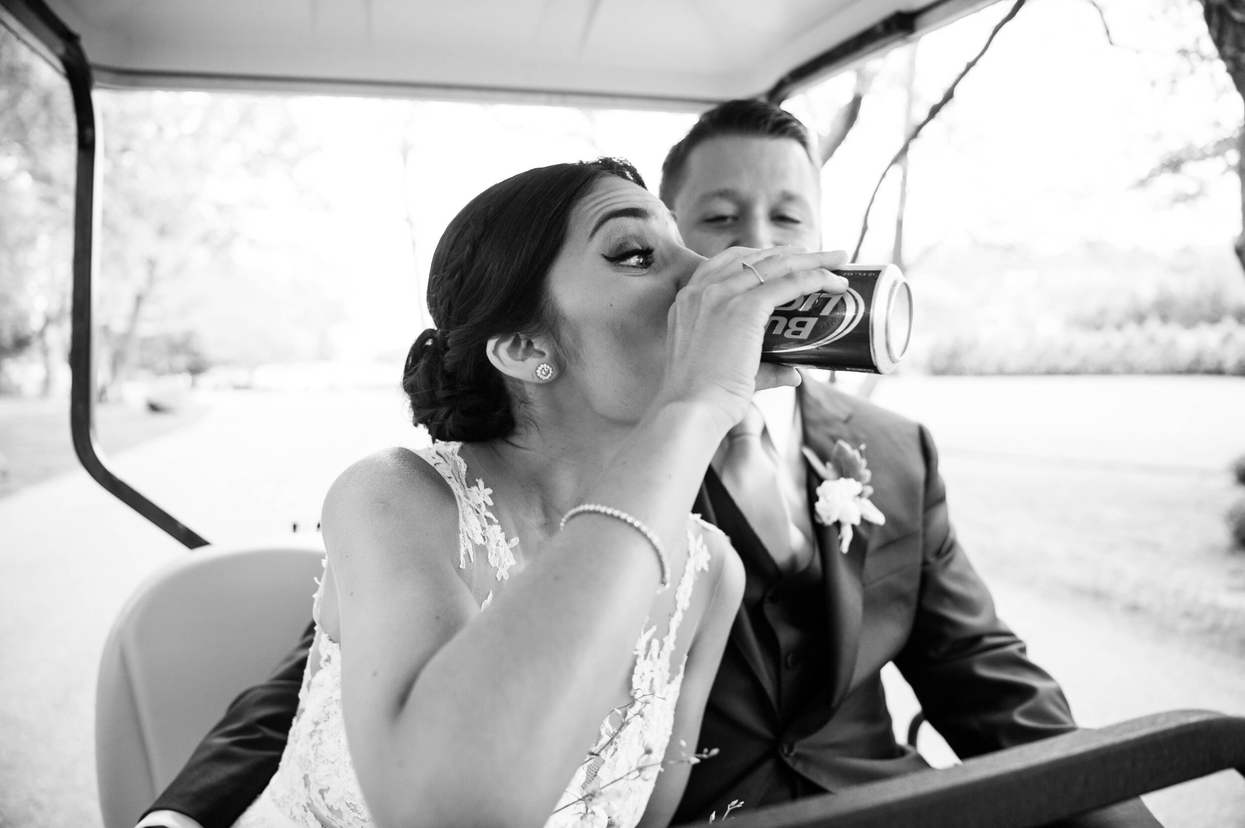 CANDID WEDDING PHOTOGRAPHY AT CASTLE HILL INN NEWPORT