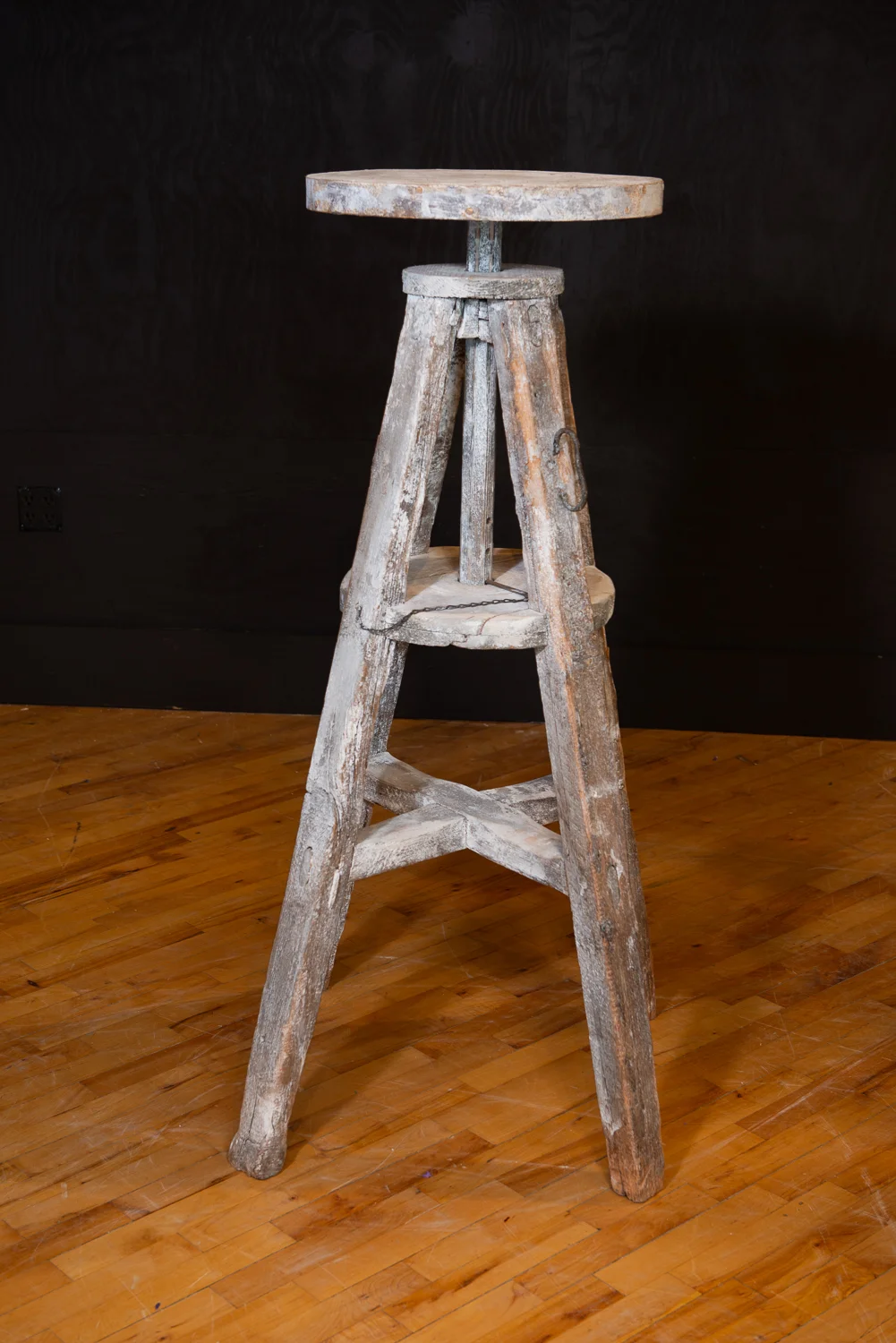 Tall Sculptor's Stand