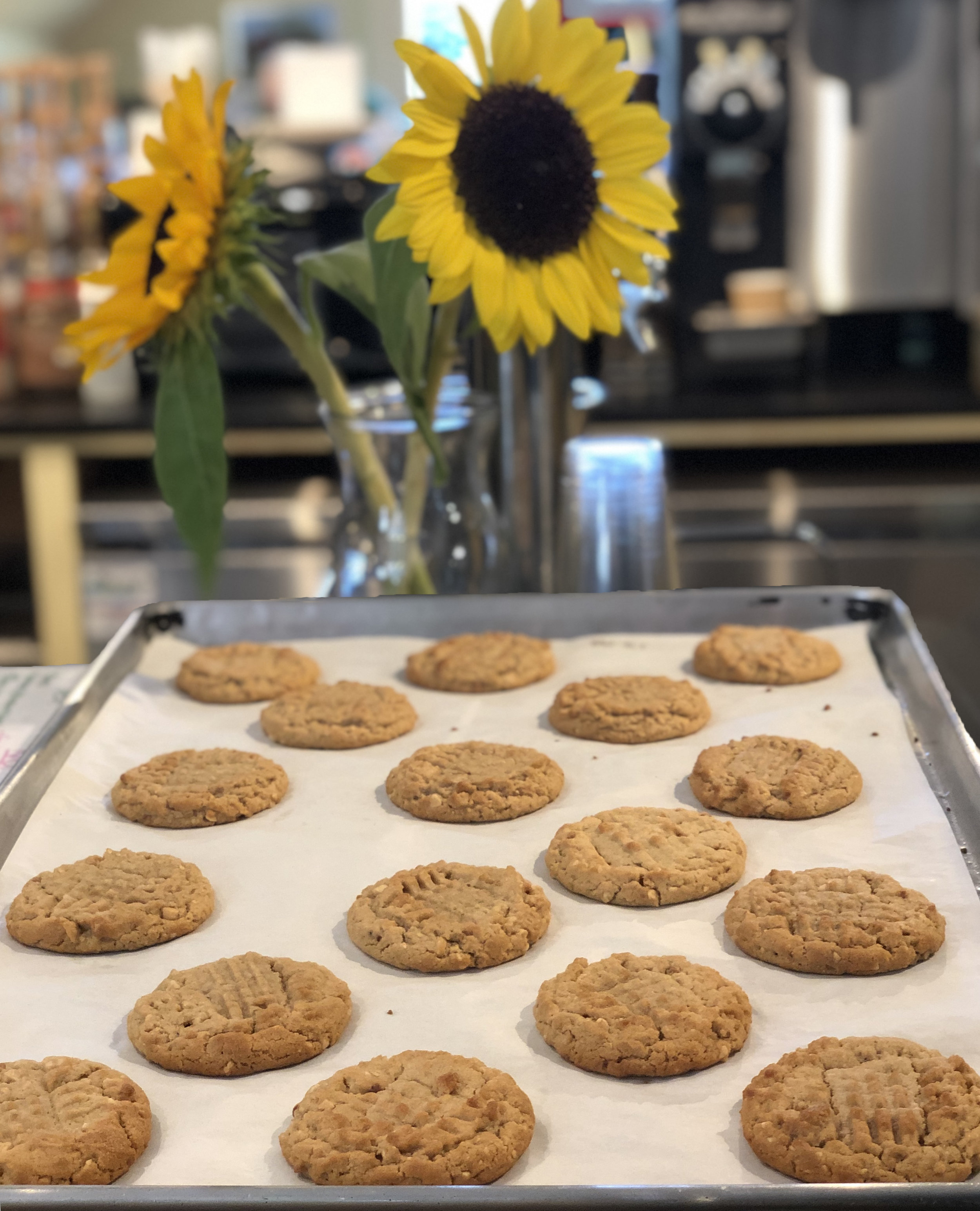 peanut-butter-cookies-sunflower.jpg