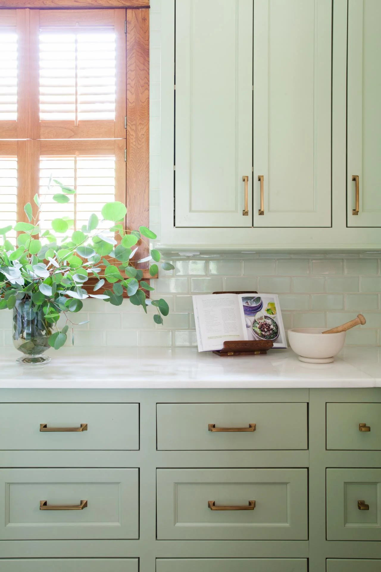 2018 home decor trends: sage (kitchen cabinets, furniture, decor)