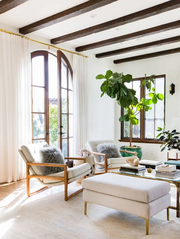 Inspiration for a coastal california boho living room. Get the look of this light and airy decorating style over on the blog!