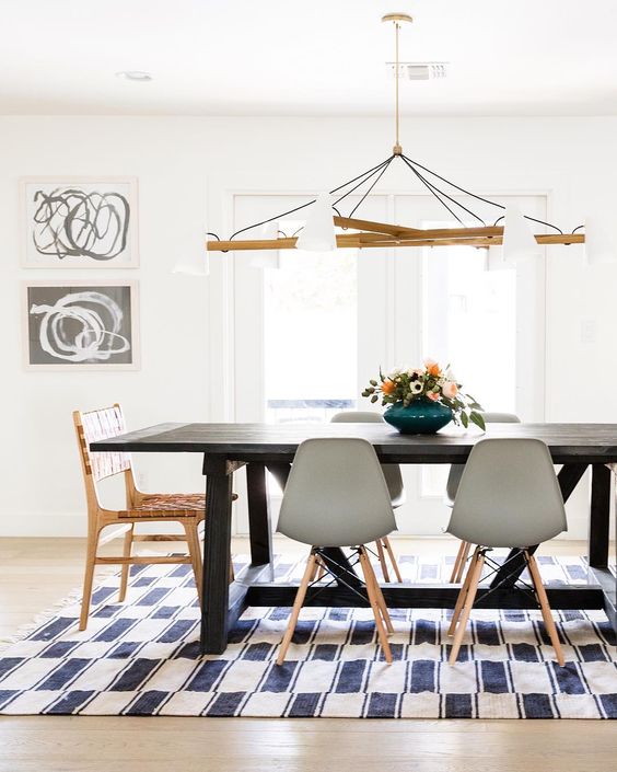 How To Mix Match Dining Chairs Plus, Do Bar Stools Have To Match Dining Chairs And Tables Together