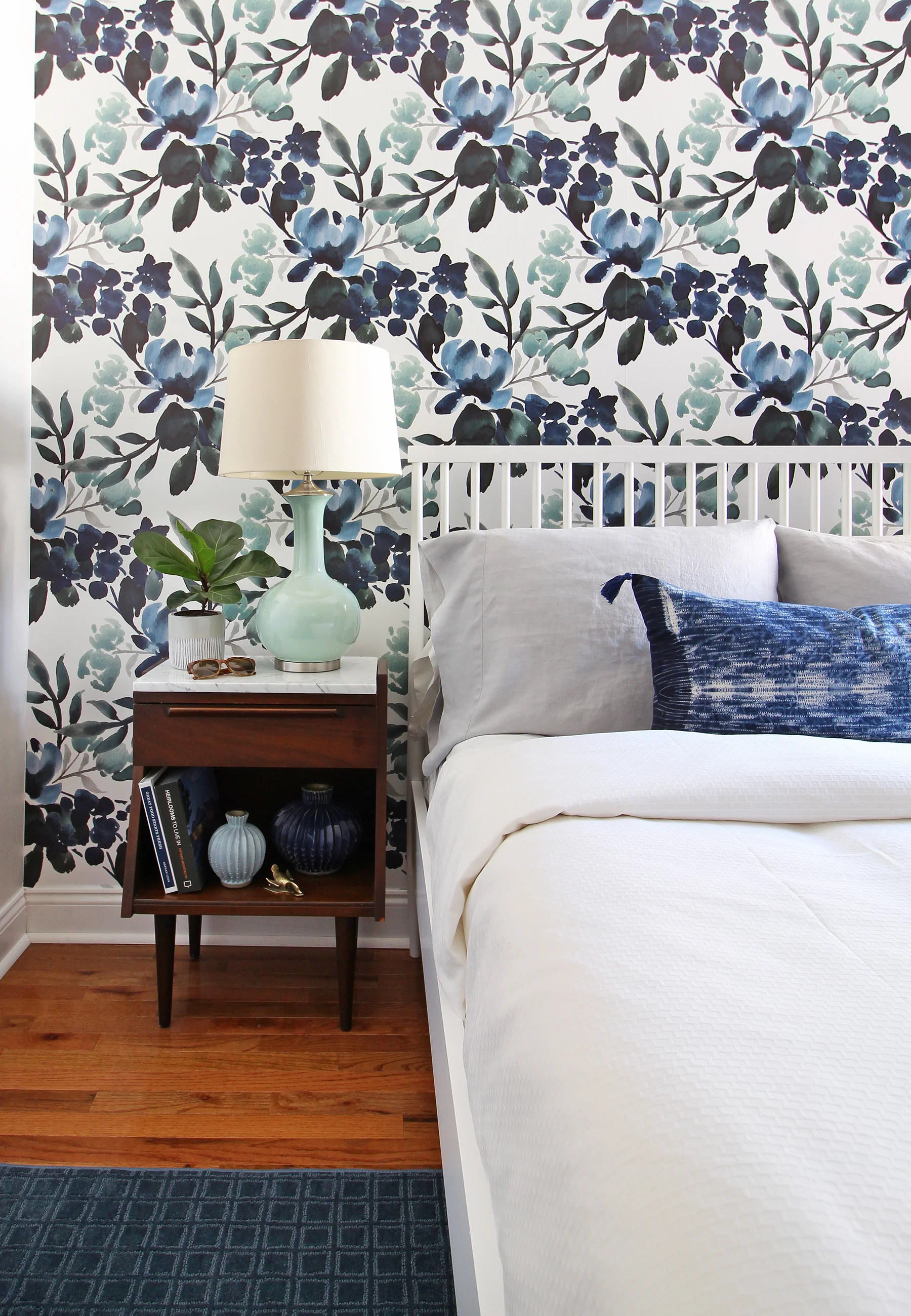 A 1930s row home in Philadelphia gets a big makeover. Come see the before and after of this home’s bedrooms, small bathroom, and office/nursery nook. Get ideas for small space city living! Chaney’s style is mid-century modern meets traditional that makes for an eclectic, cozy space.