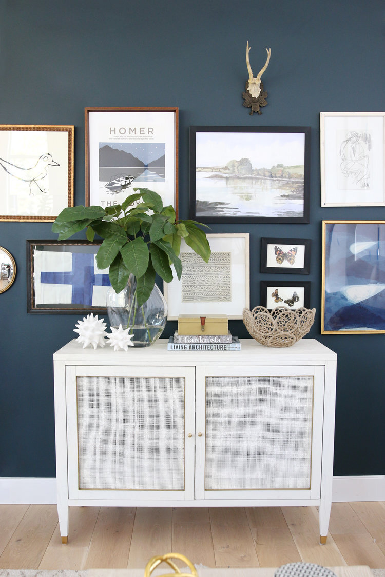HOW+TO+CREATE+ECLECTIC+GALLERY+WALL.jpeg