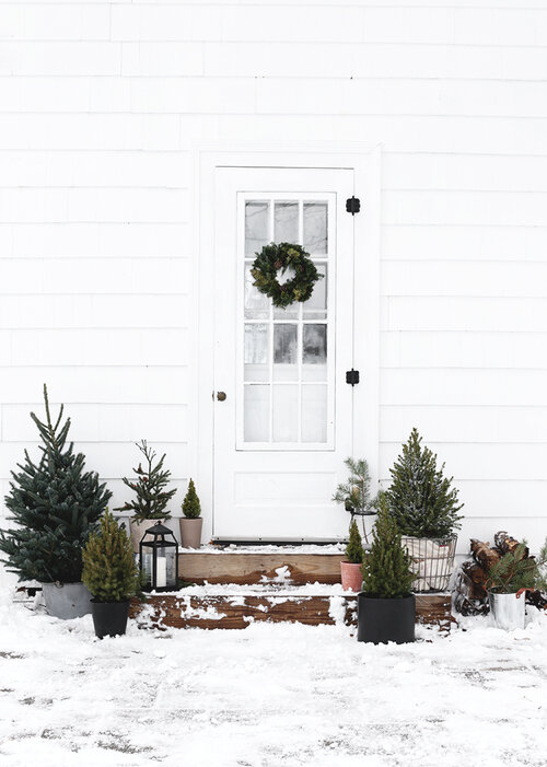 Front Door Decor Inspiration for the Holidays