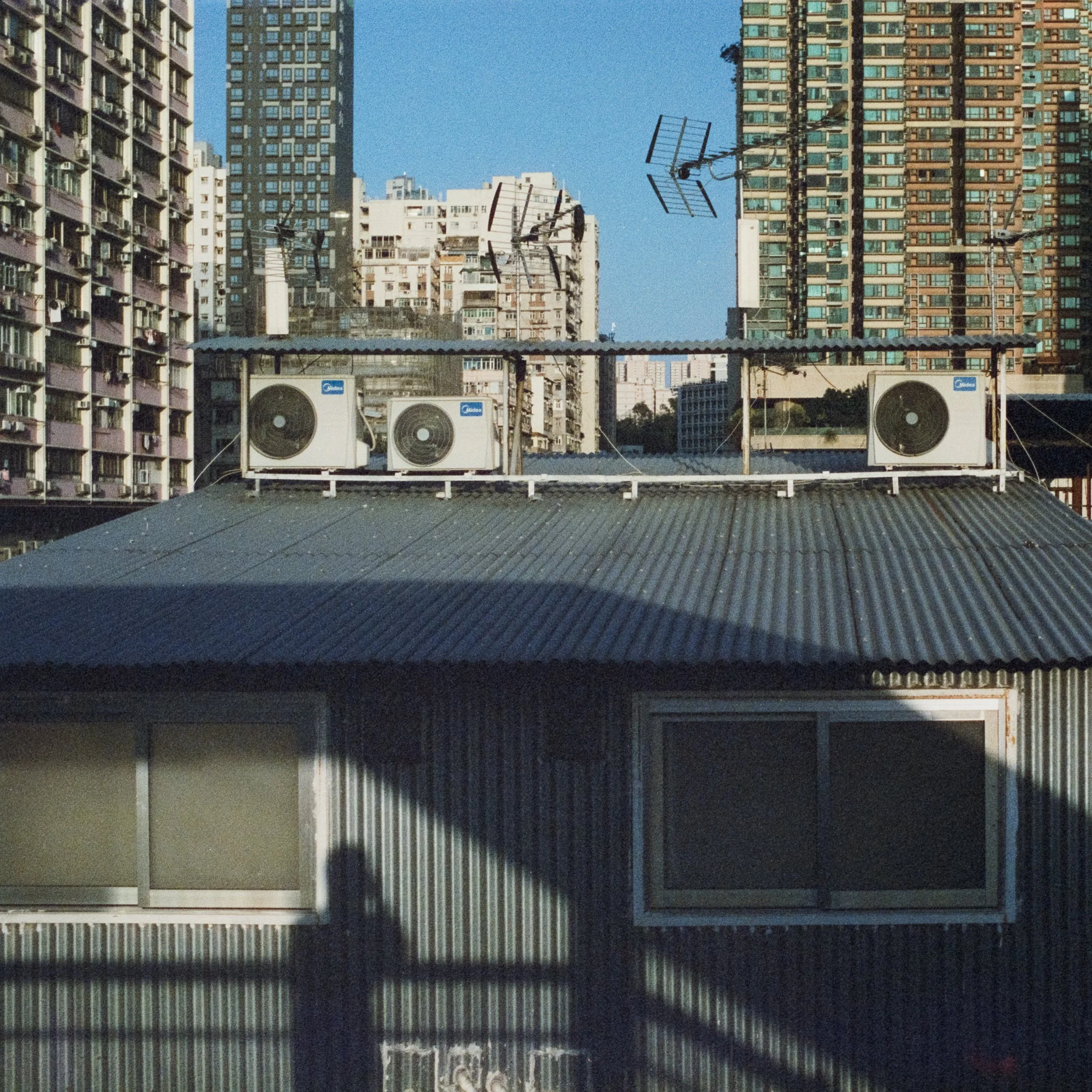 4KWEB-RX-2023-Reflxlab 400D-004.jpg