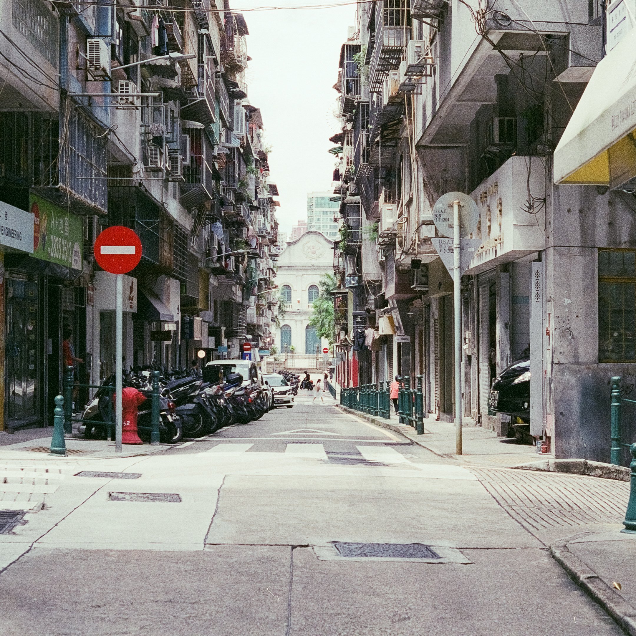 4KWEB-M6-2023-Pro 400H-026.jpg