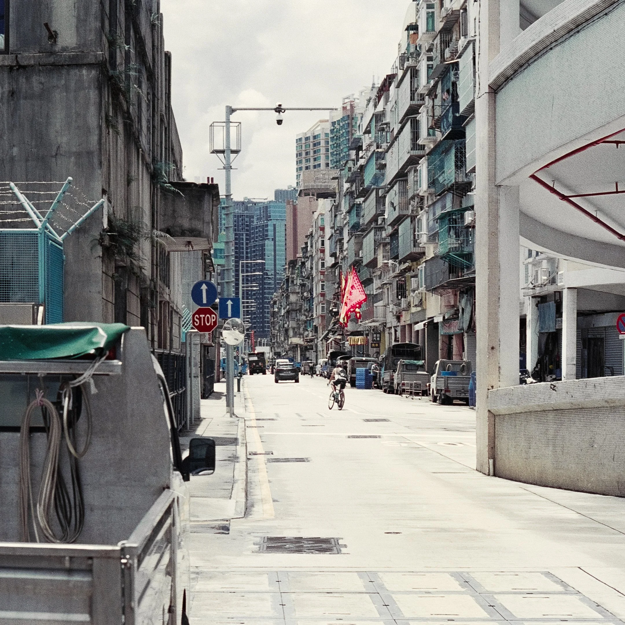 4KWEB-M6-2023-Pro 400H-006.jpg