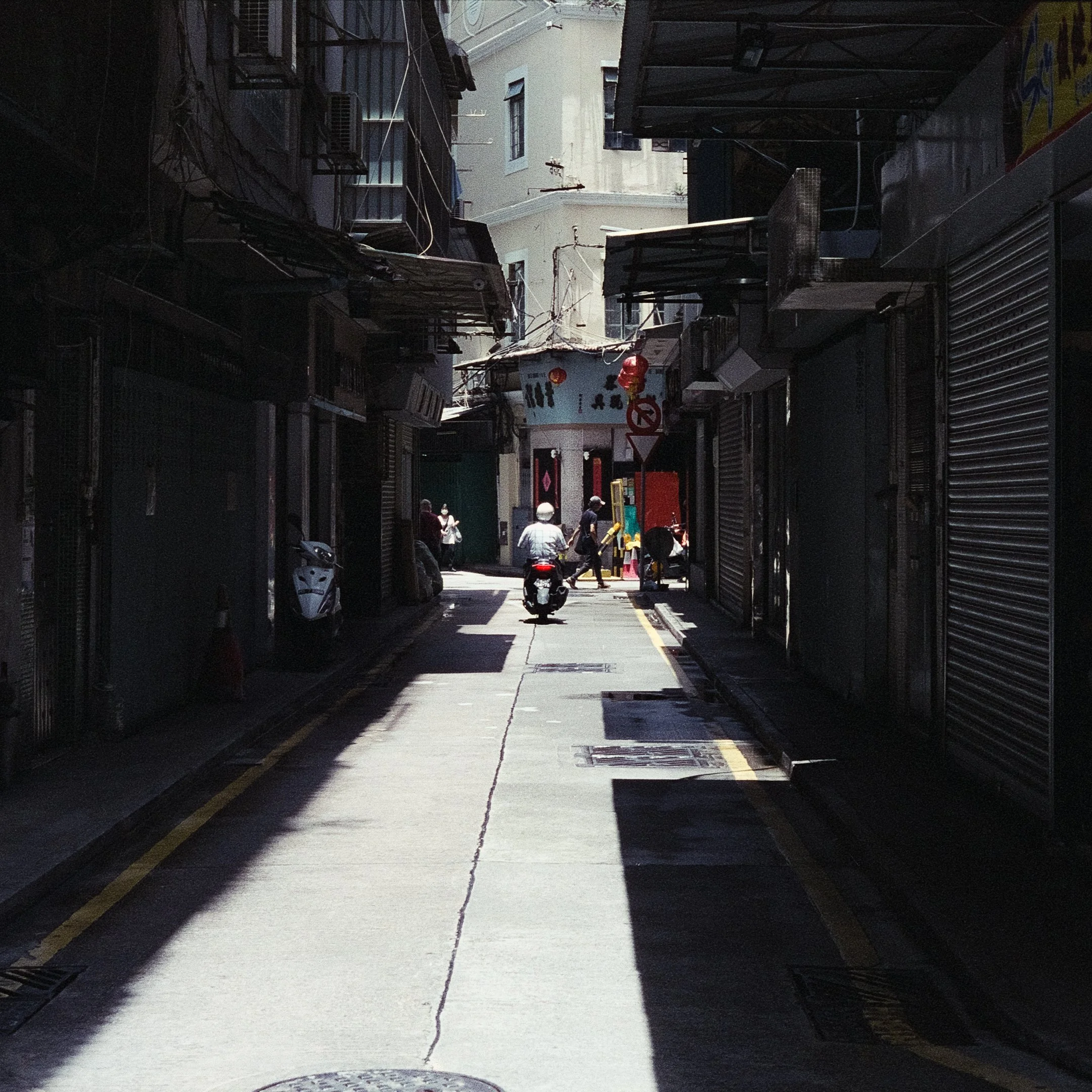 4KWEB-M6-2023-Pro 400H-010.jpg