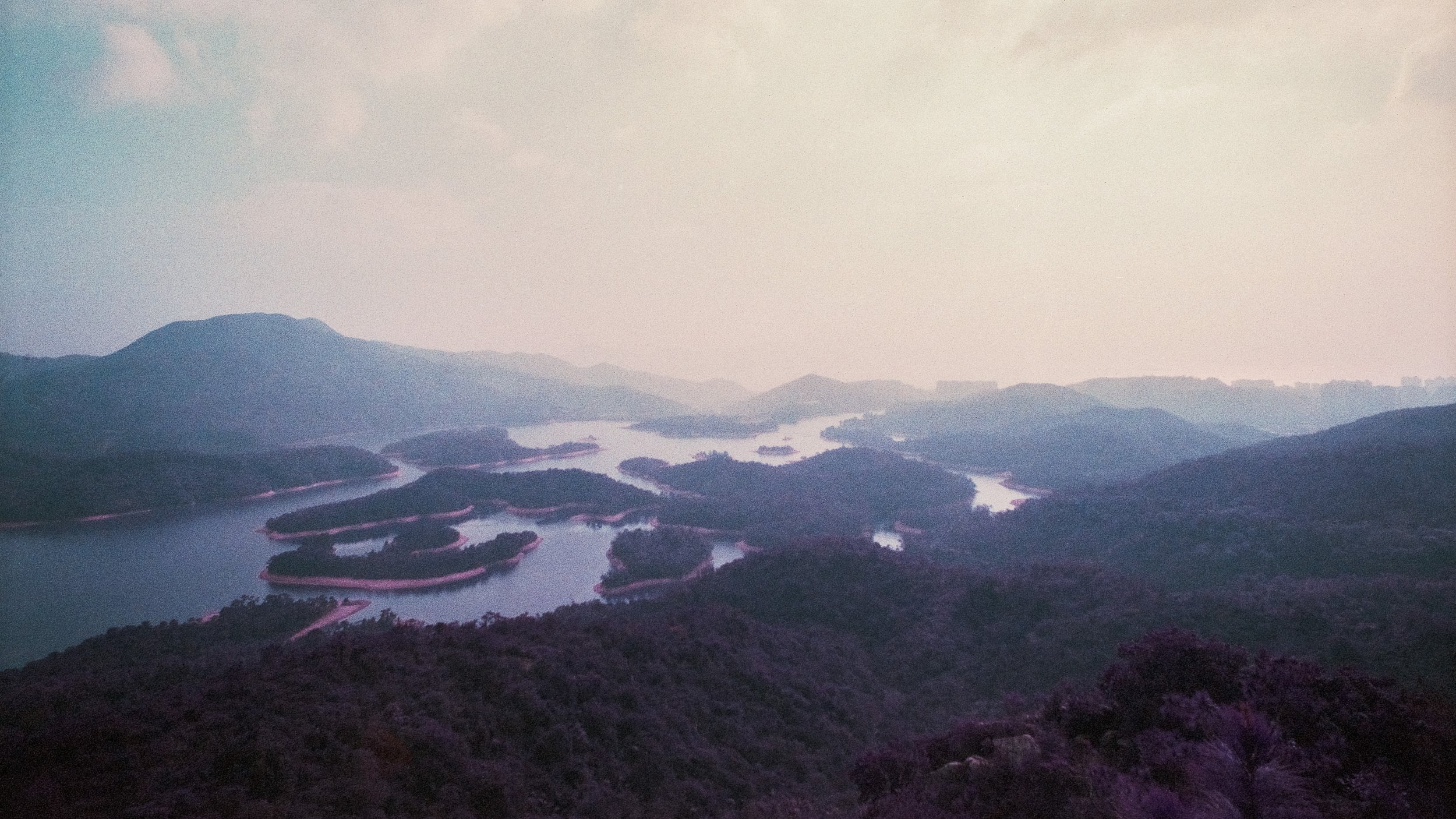 4KWEB-M6-2024-Lomochrome Purple XR-106.jpg