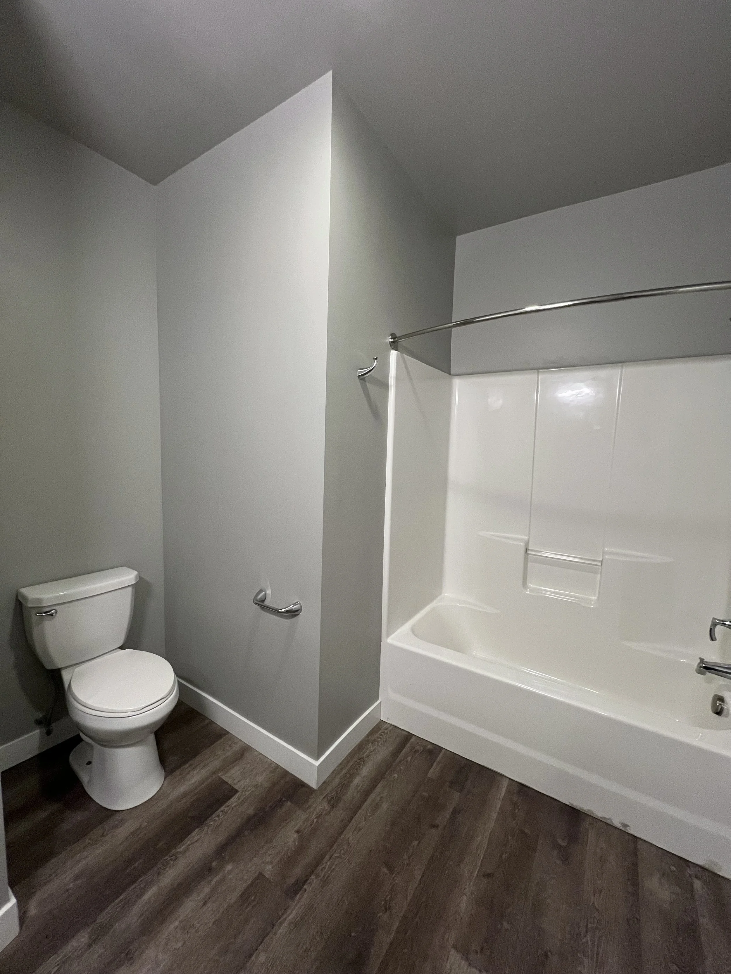 Additional Main Bathroom view.jpg