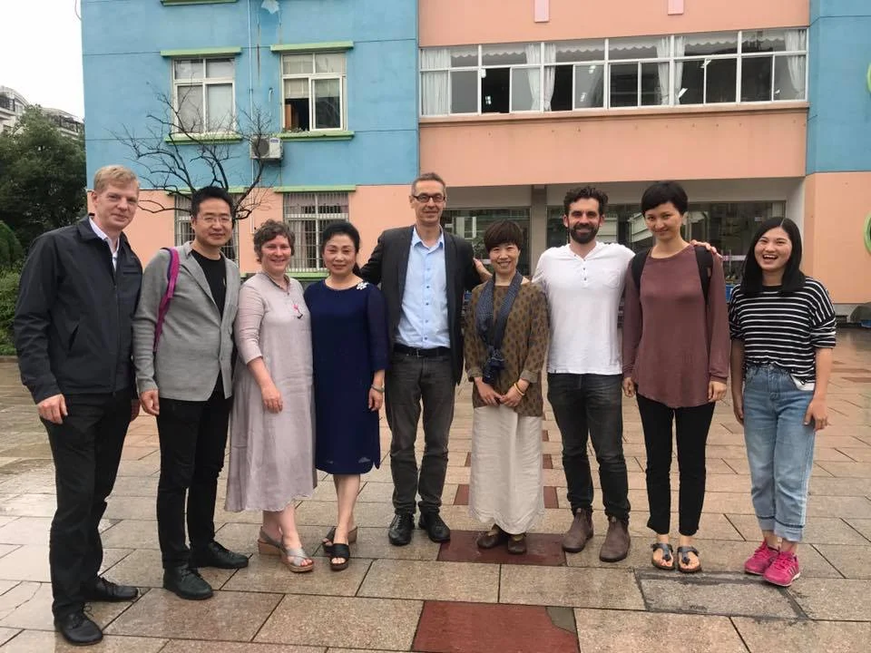 Dr. Scharmer (center) with Principal Sheng Yi, Ms. Cheng, Dr. Bailey, Adam Yukelson (third from Right) and Dr. Chris Moffett, Anji Play Advisory Board Member (left).