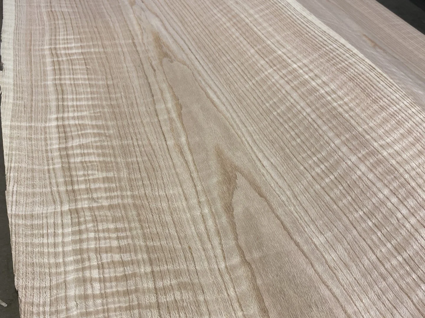 Mammoth Figured Red Oak