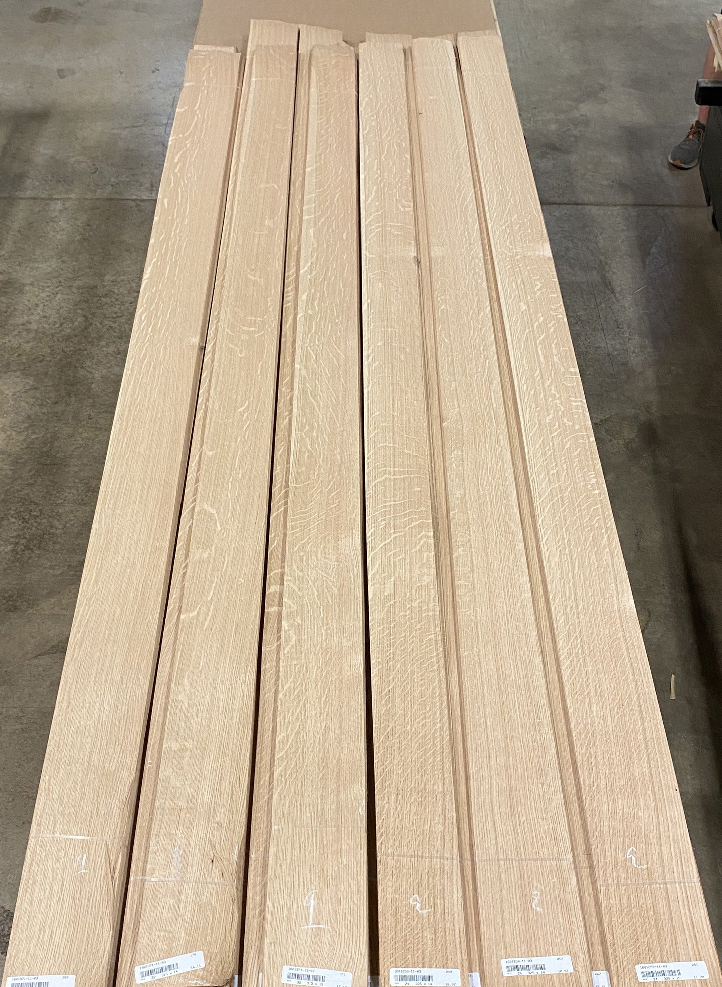 Oak, White-Flake # 61929 (7).JPG