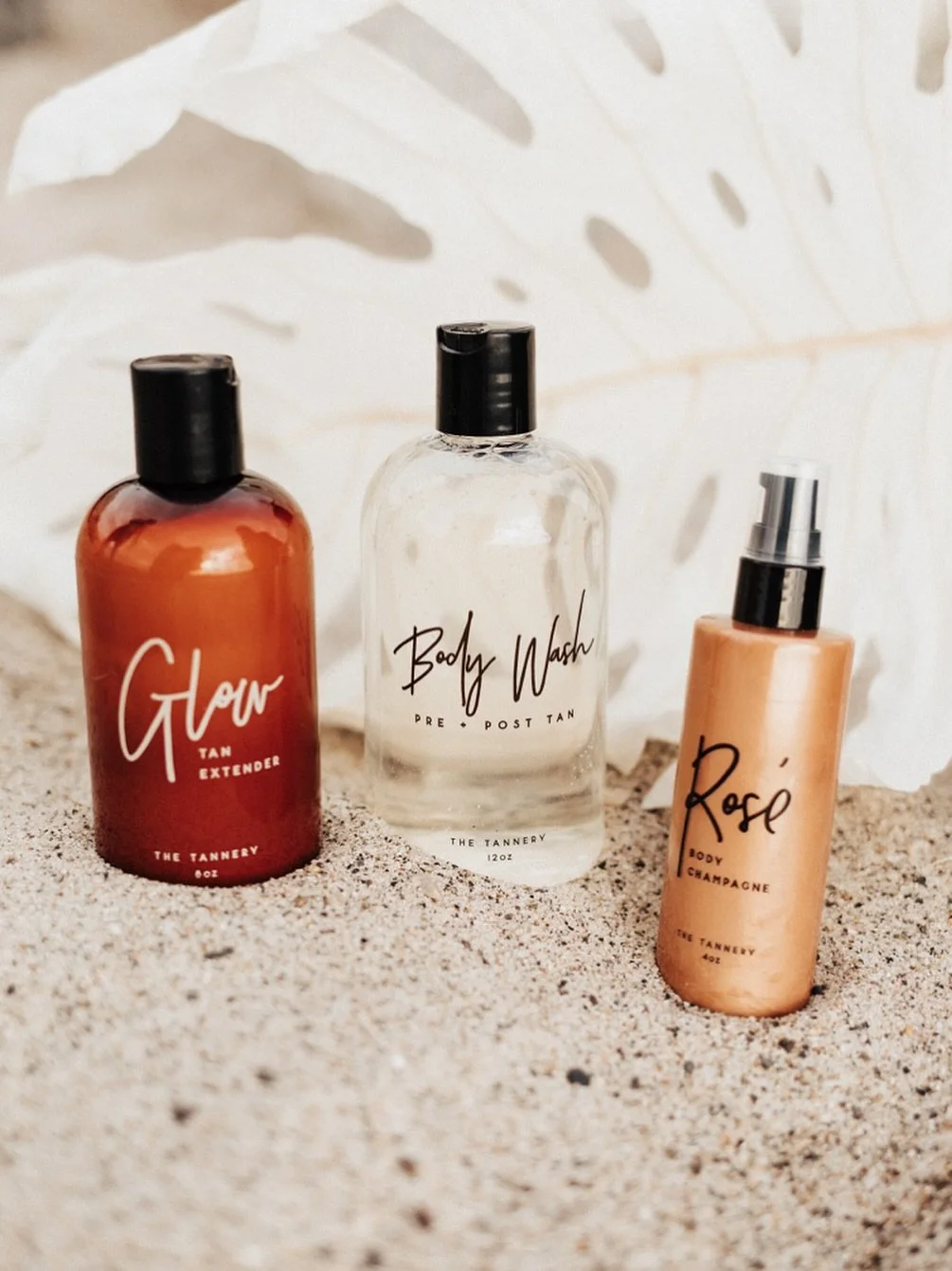 Ros&egrave;, &amp; Wash, &amp; Extender - OH MY! 🤩 
Dropping in for a golden glow? Don&rsquo;t forget to snag your tan friendly, favorite products before you check out! 
Our Glow Tan Extender is the best touch up moisturizer, with added DHA to keep 