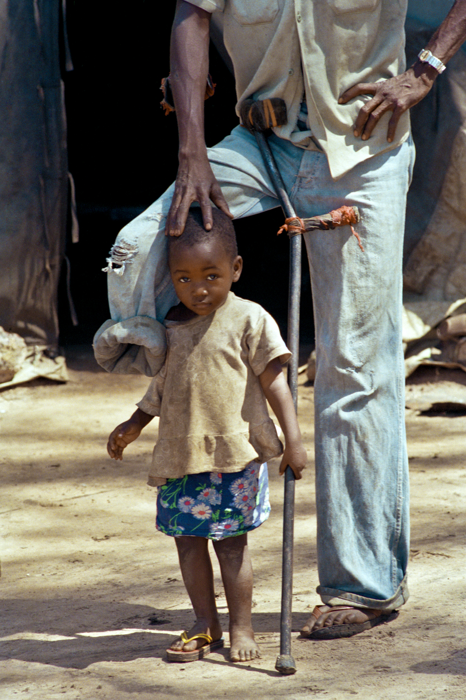 Lwena, Angola
