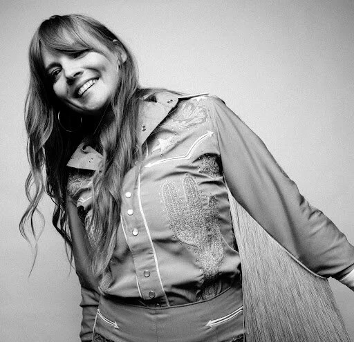 Episode 035 - Courtney Marie Andrews