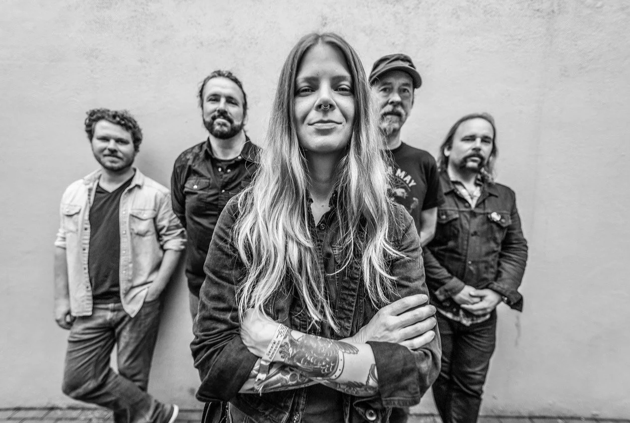 Episode 142 - Sarah Shook and the Disarmers