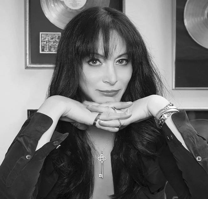 Episode 188 - Holly Knight