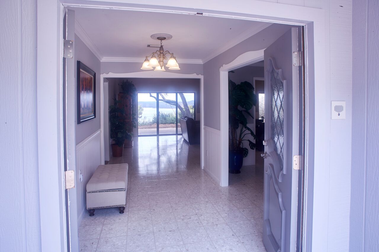 entry shows view.jpg