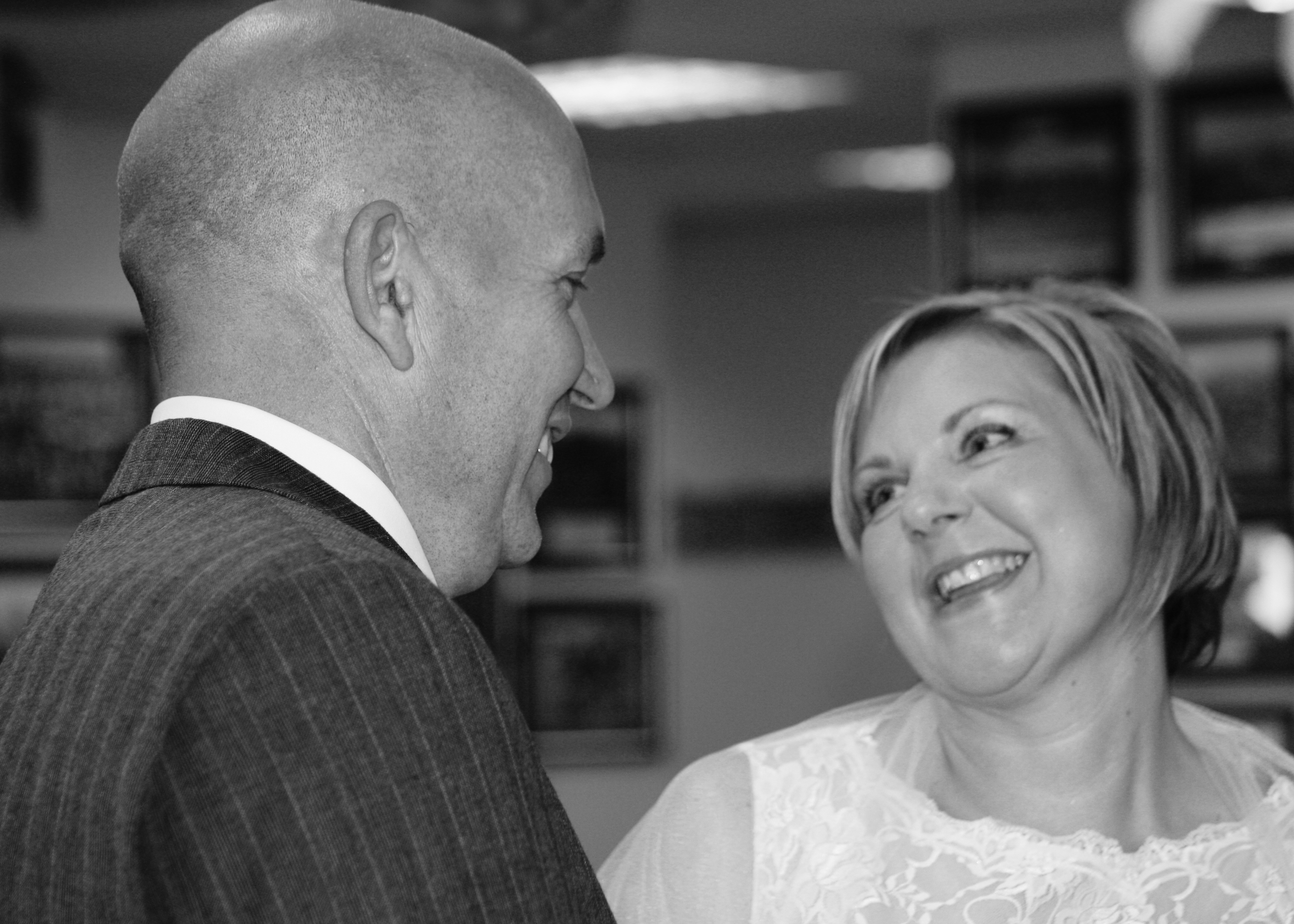 Vow Renewal Ceremony| Award Winning Vow Renewal Celebrants - Derby, Nottingham, Leicester, Warwick, Worcester... Creating fresh and inspiring ceremonies that are as unique as you are. Wedding Ceremonies | Naming Ceremonies | Vow Renewals.