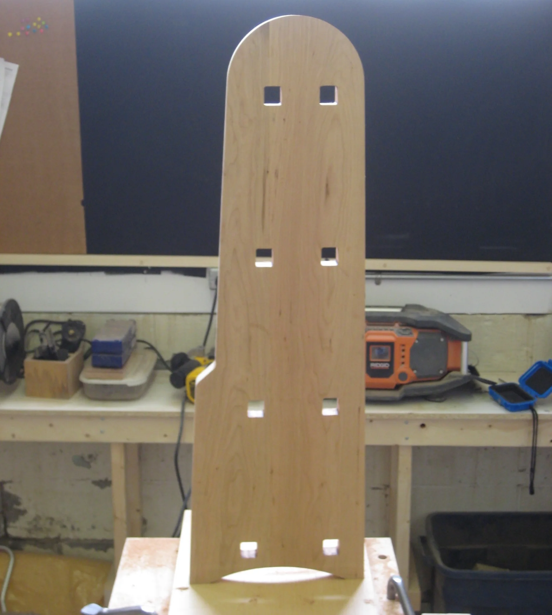 8 holes for 8 tendons on 4 shelves