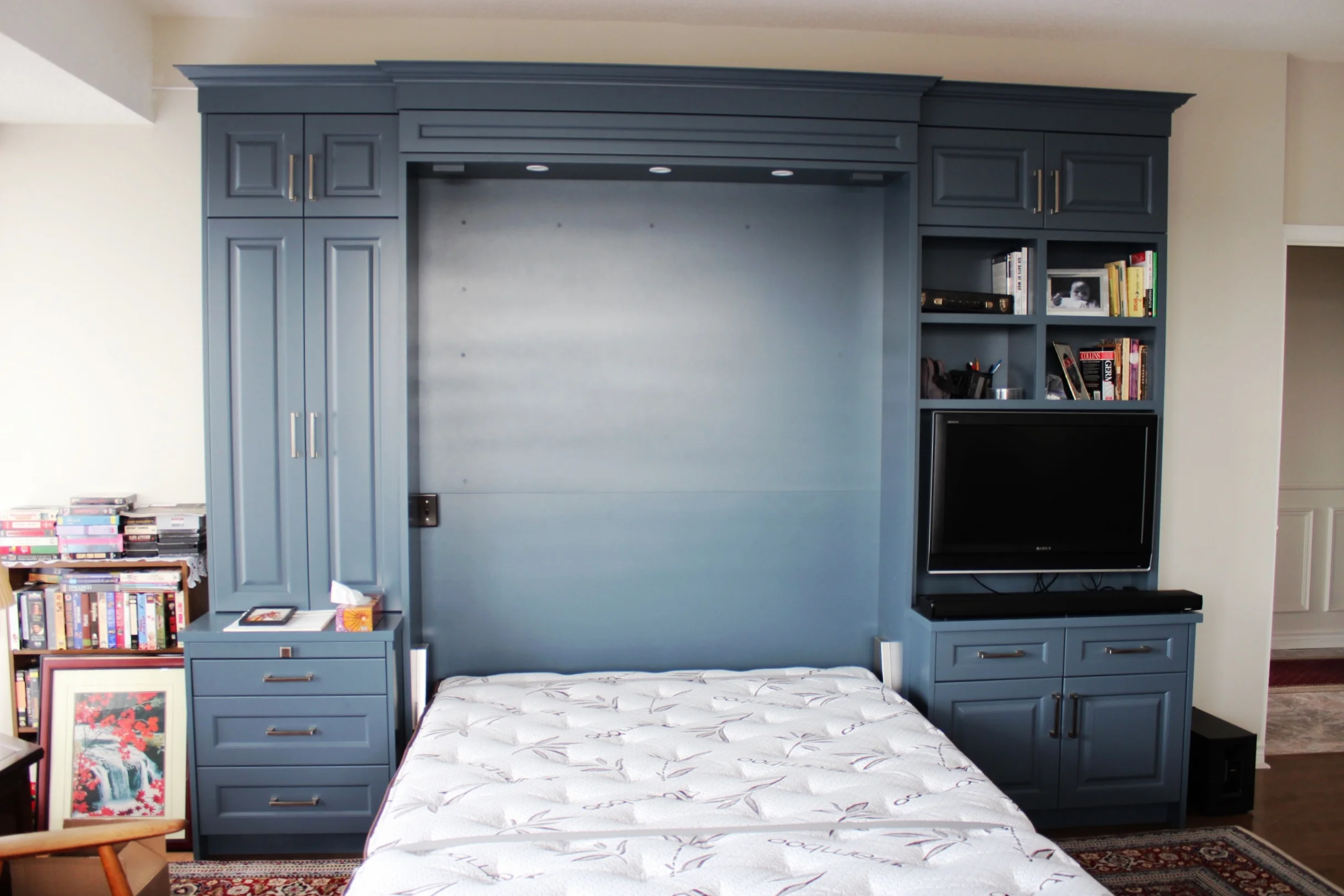 Front view of unit with bed opened