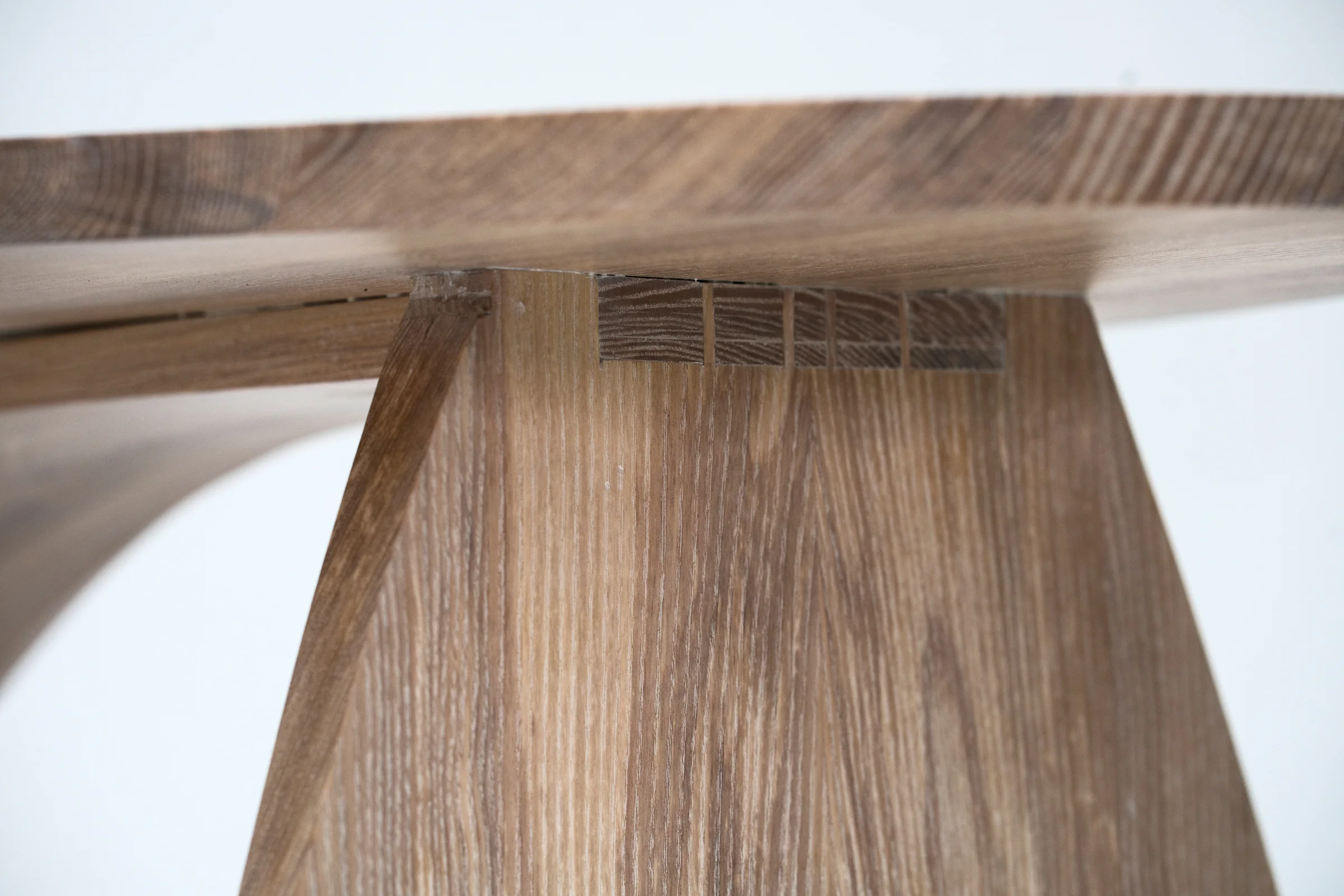 5 Dovetails that join the front leg to the back leg.