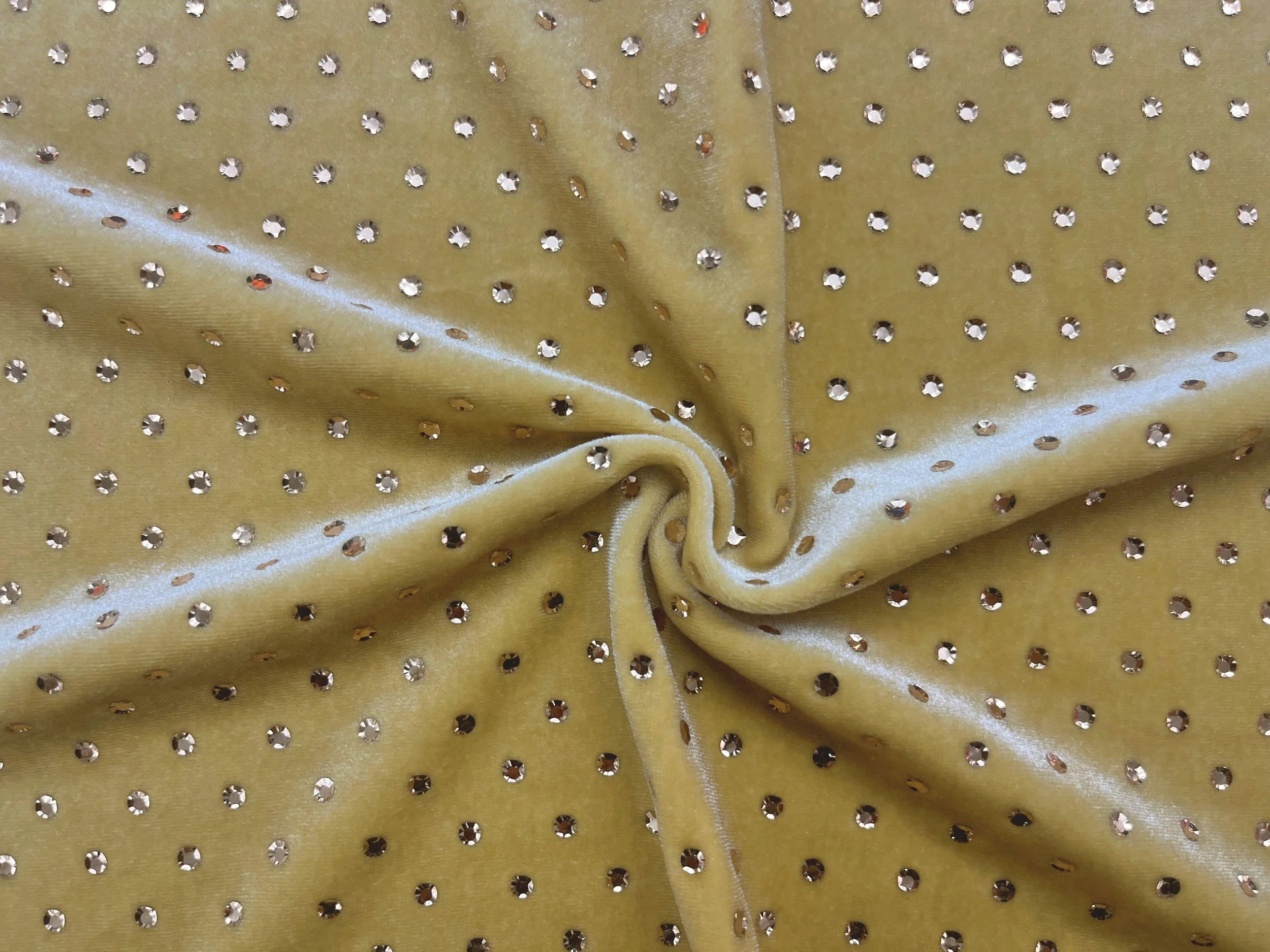 Bevel Velvet Gold Gold.JPG