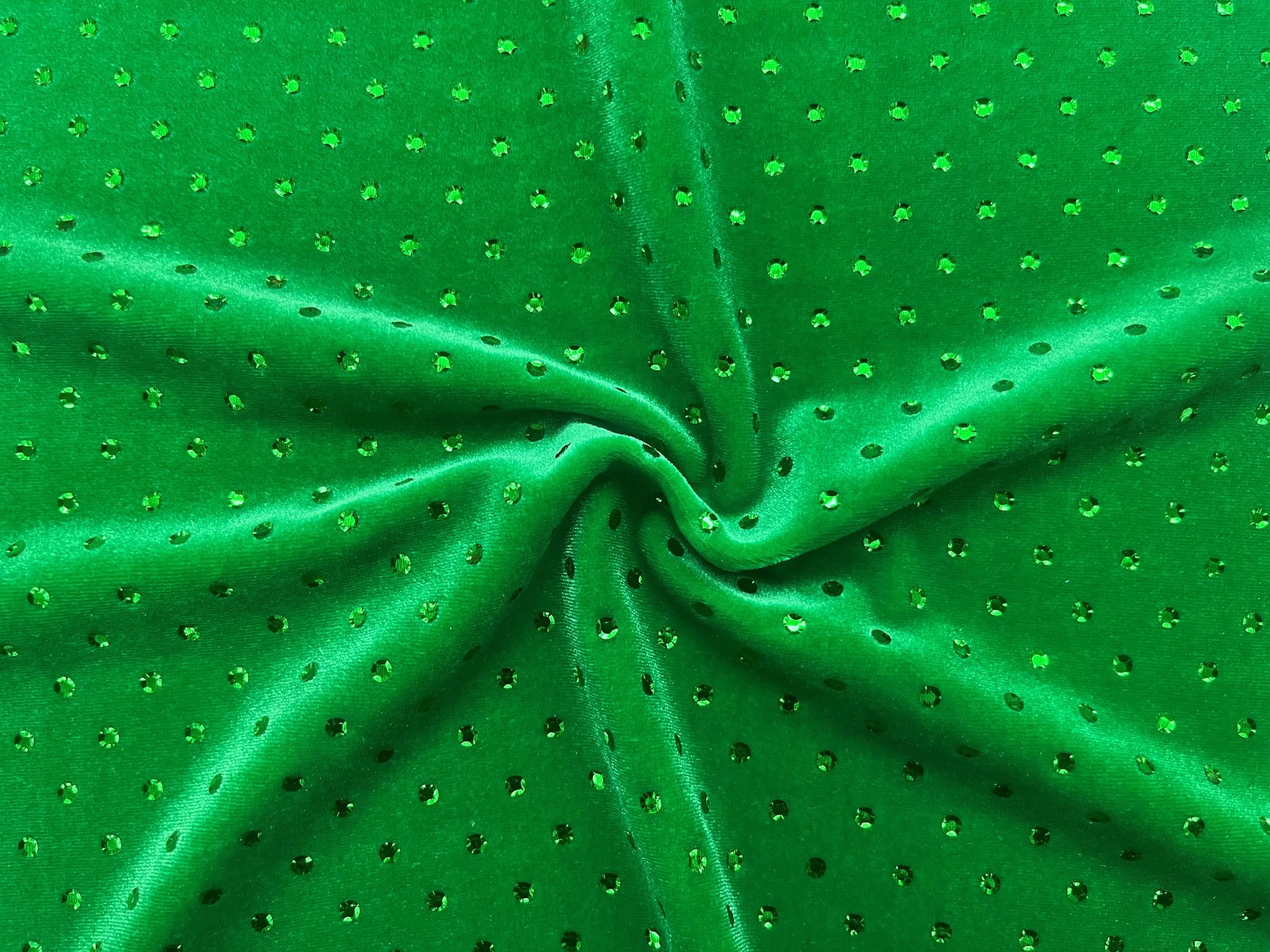 Bevel Velvet Kelly Kelly.JPG