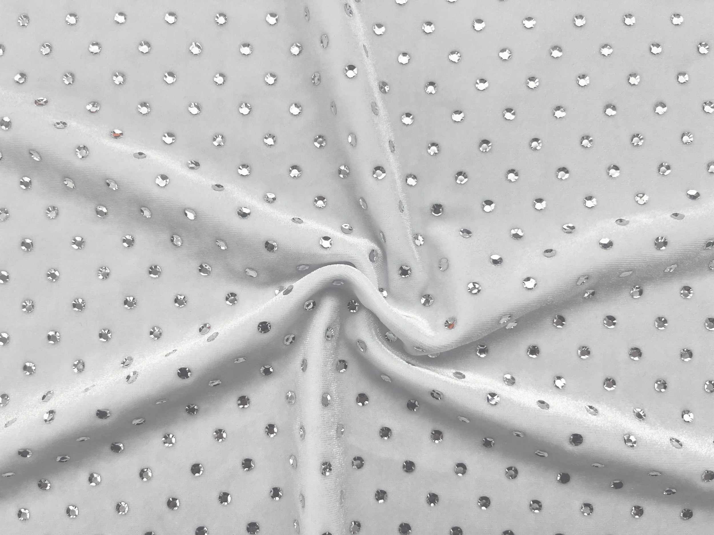 Bevel Velvet White Silver.JPG