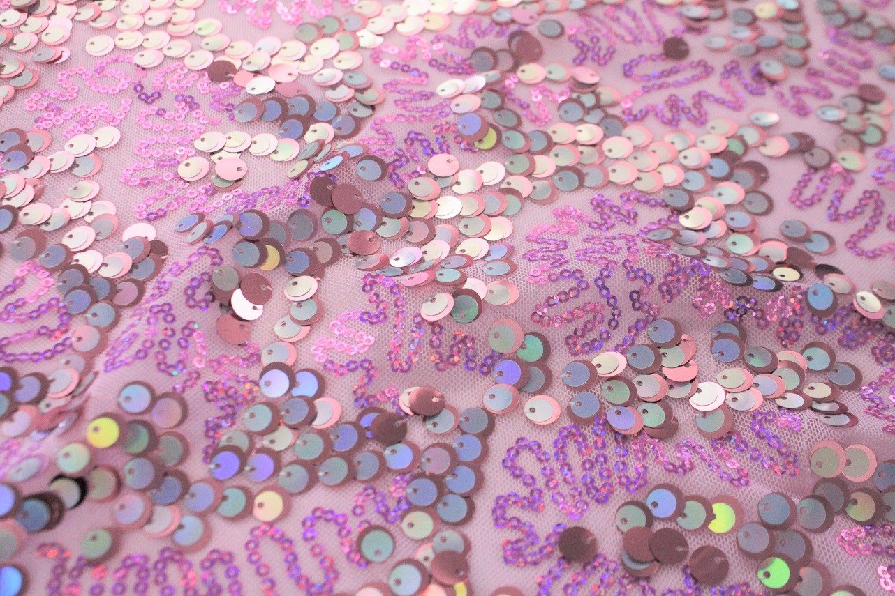 Fame Pink SilverHolo.JPG