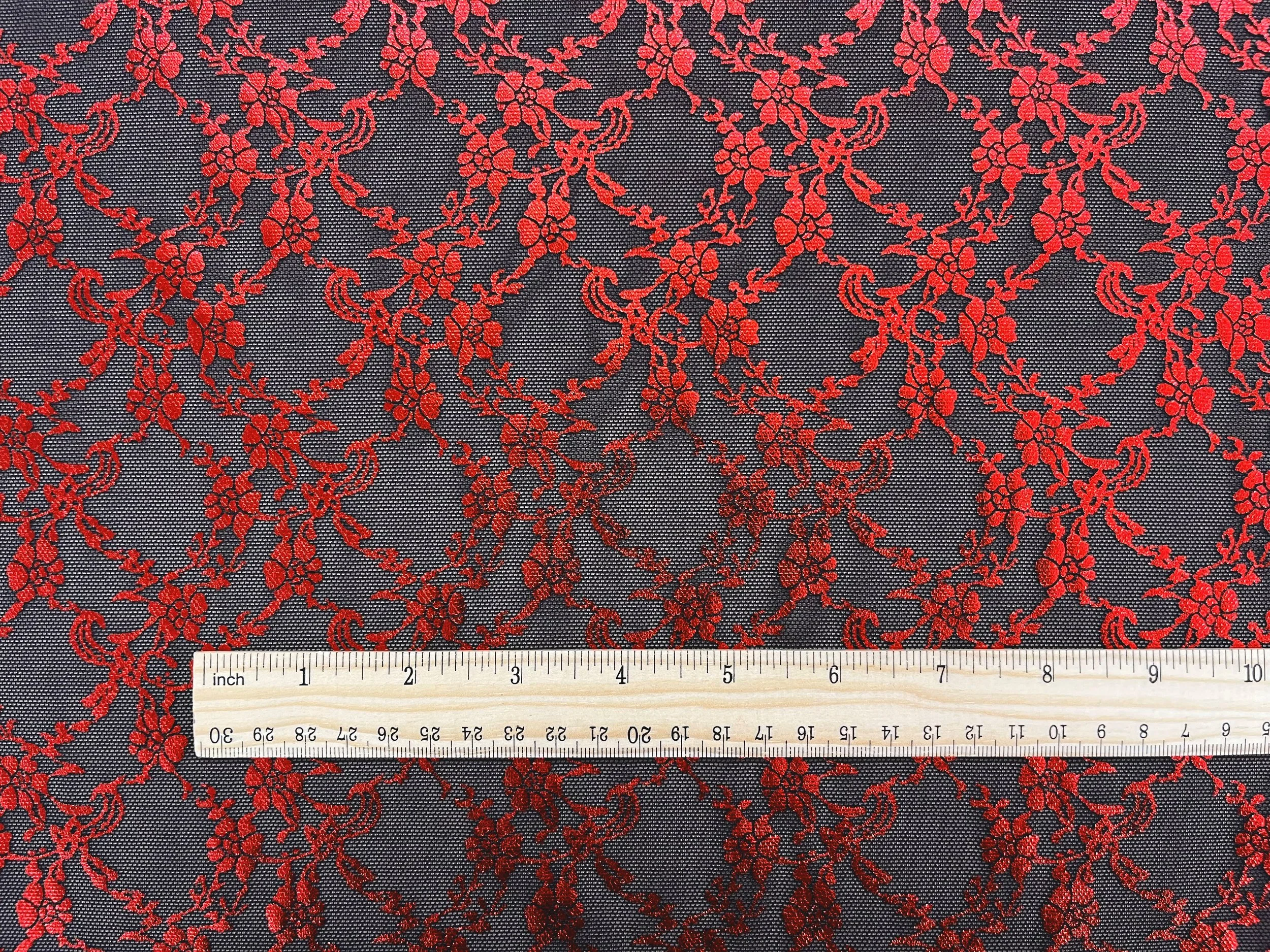 Trellis with Ruler.jpg