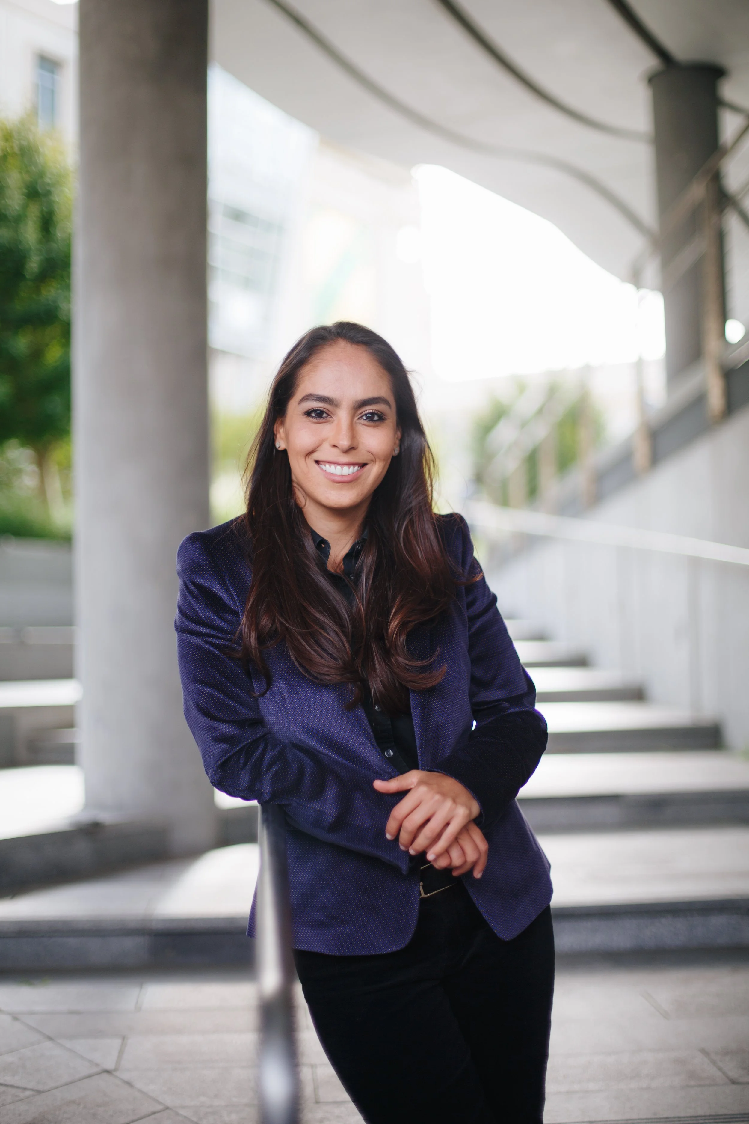 Biography — DR. DANIELA DOMÍNGUEZ