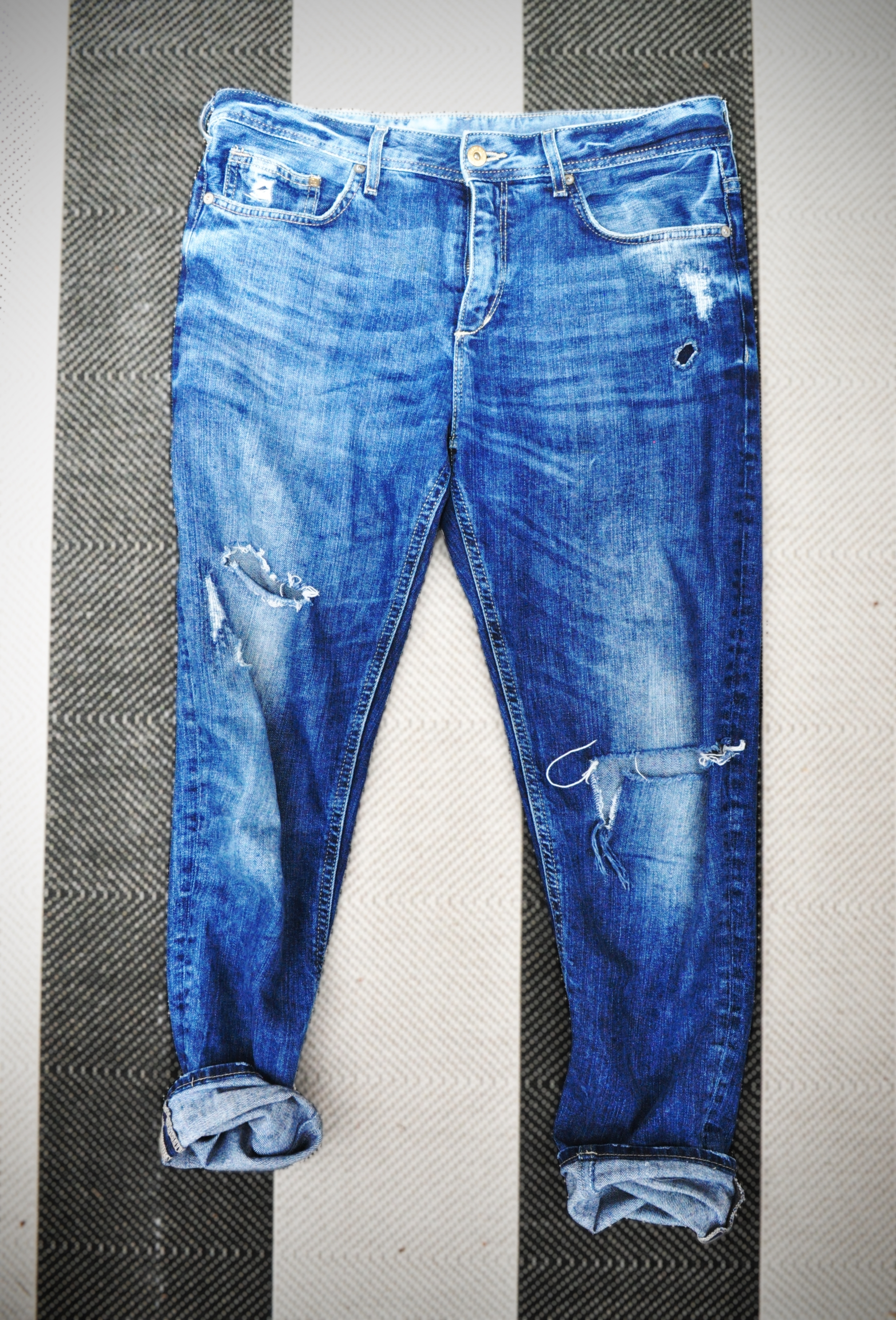 boyfriend jeans 2.jpg