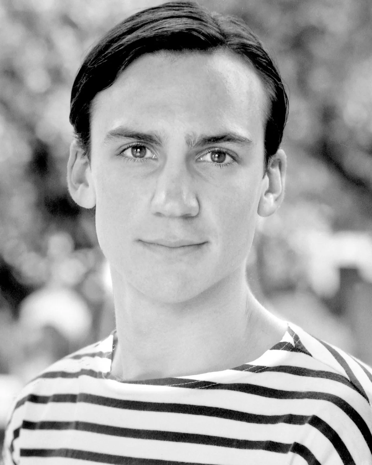 Should an actor’s headshots be black and white or colour? Blog