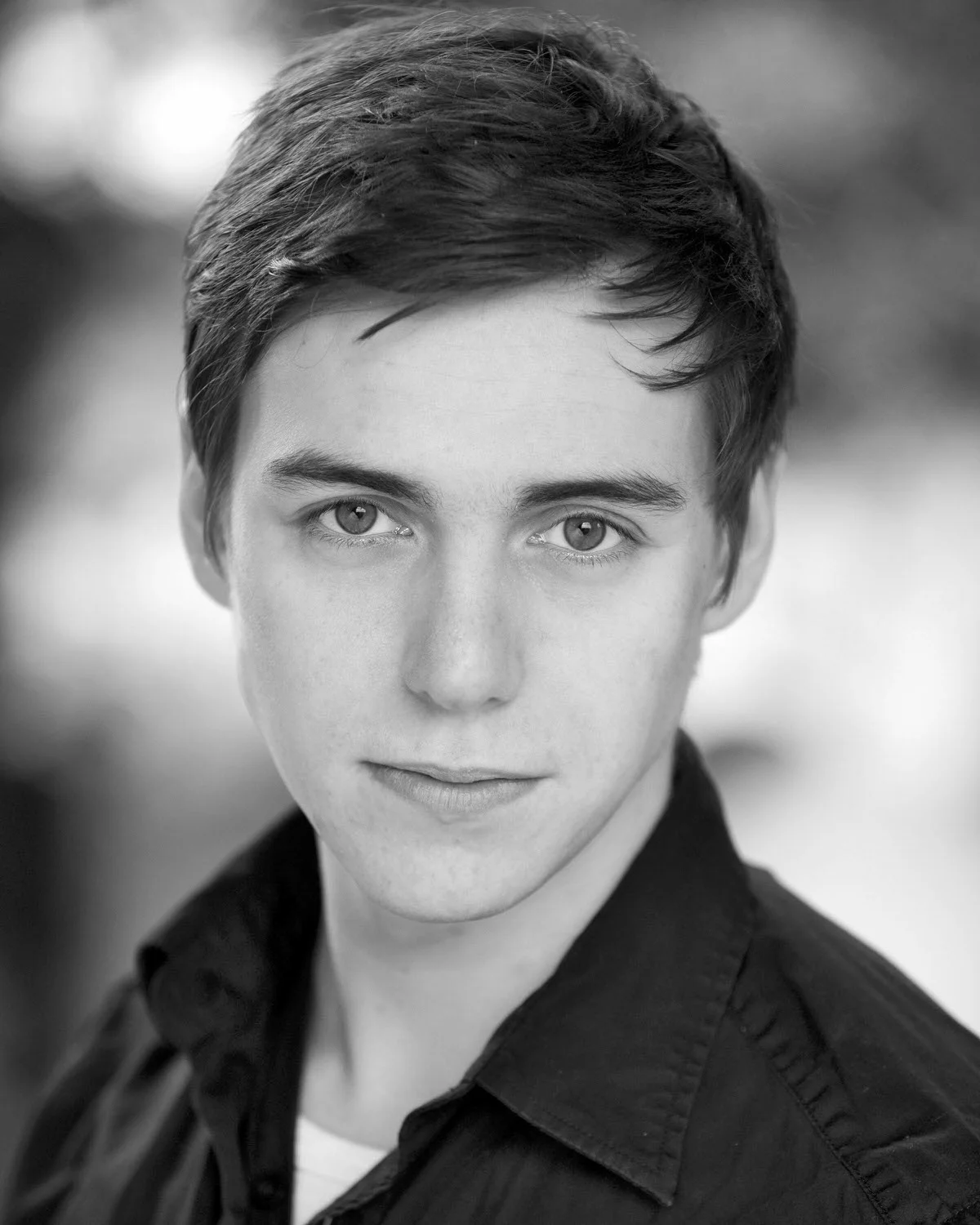 Should an actor’s headshots be black and white or colour? Blog