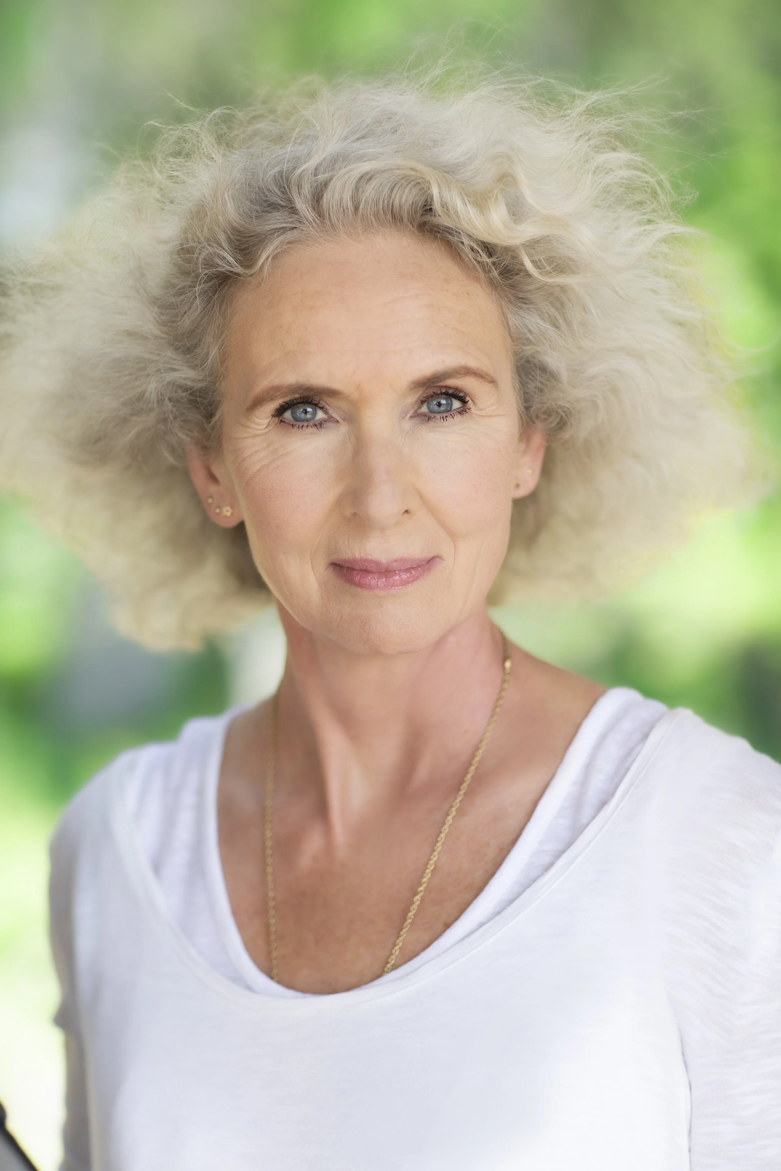Actors-hedashot_Sally Ross-Clark_2146_013_col full frame copy.jpg